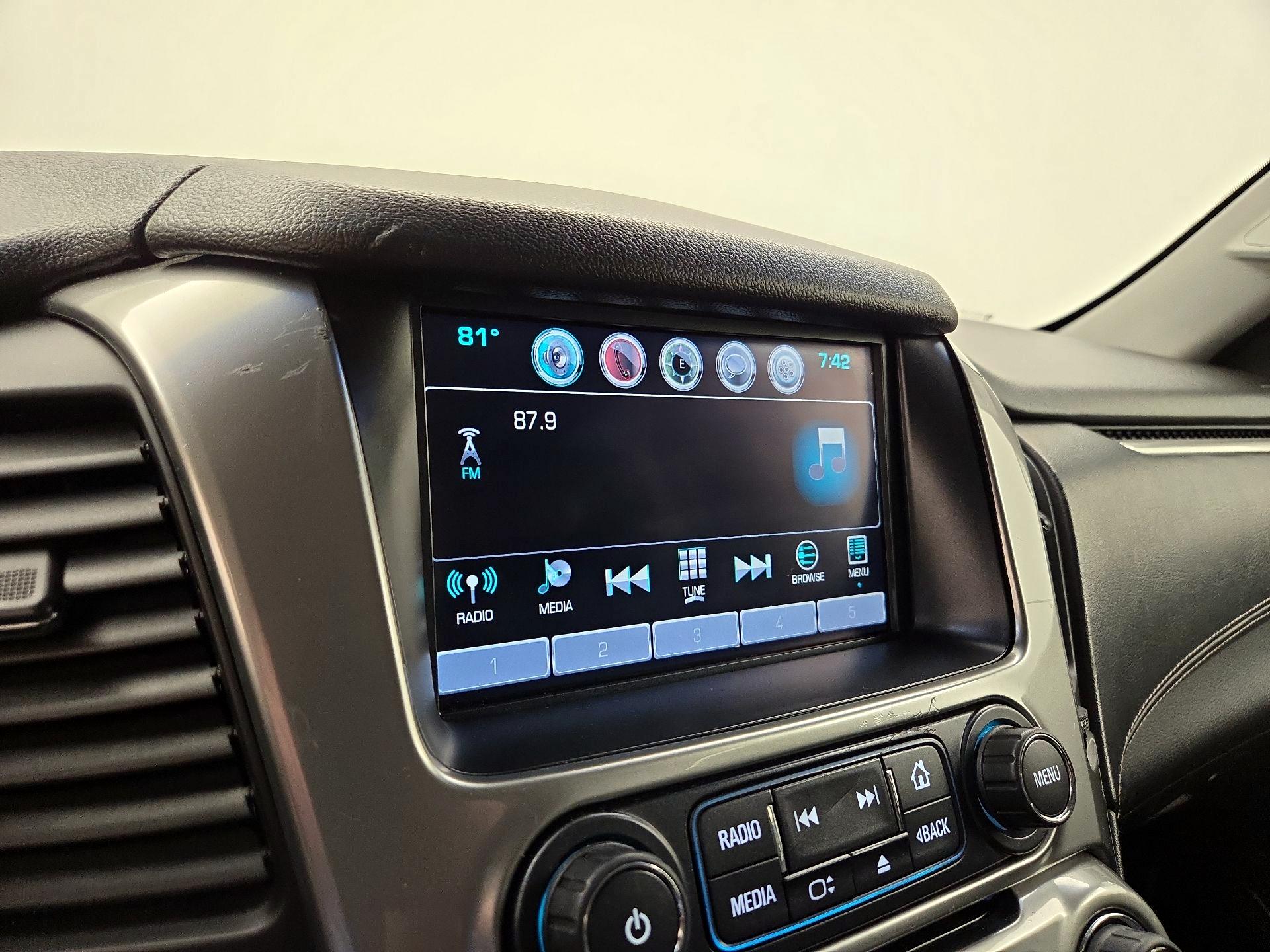 Thumbnail: 2016 Chevrolet Tahoe - 16