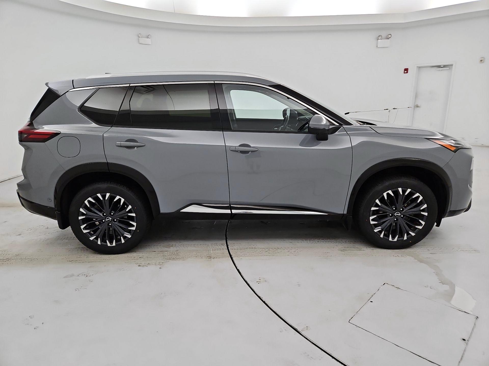 Thumbnail: 2024 Nissan Rogue - 4