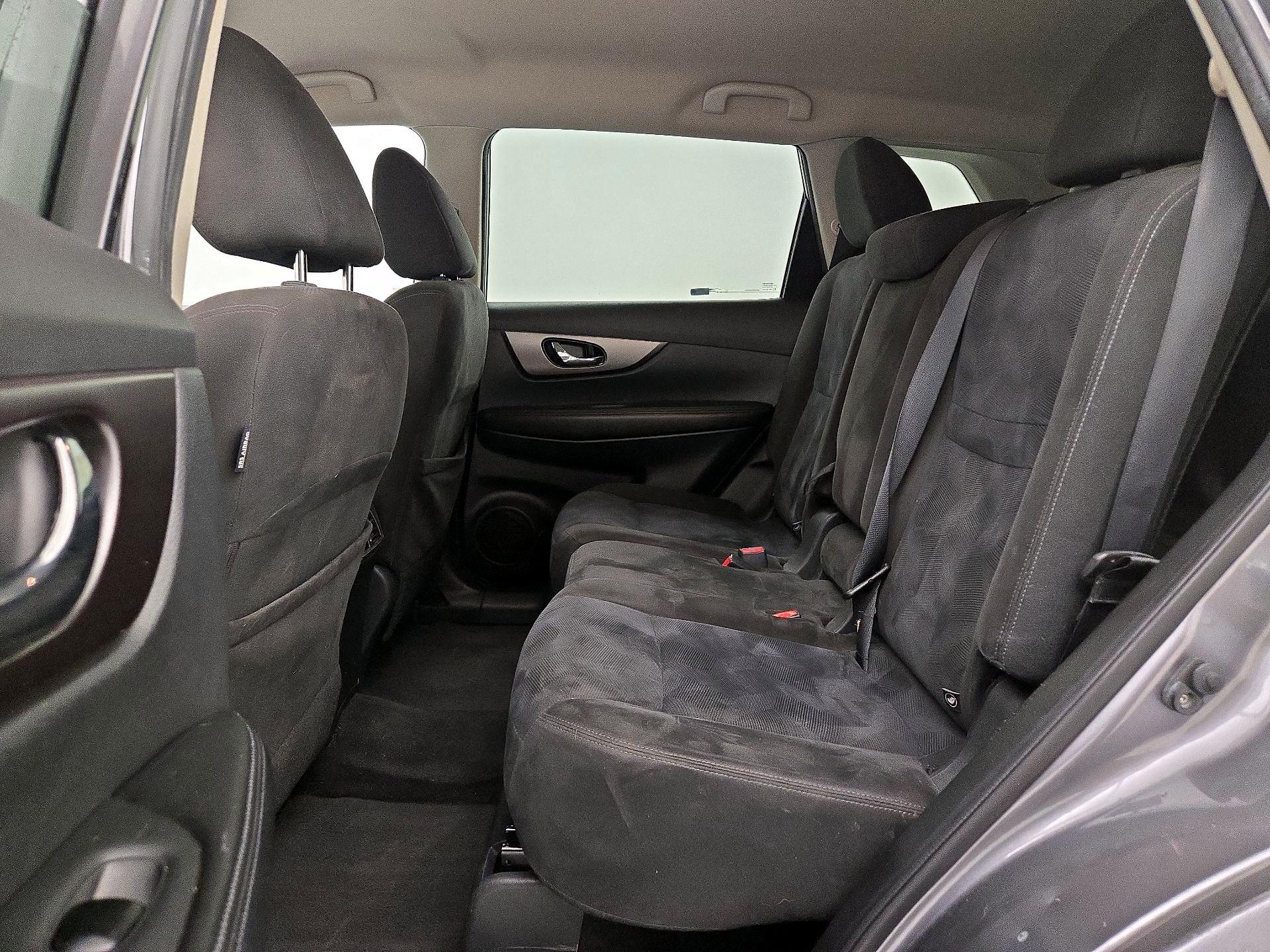 Thumbnail: 2016 Nissan Rogue - 19