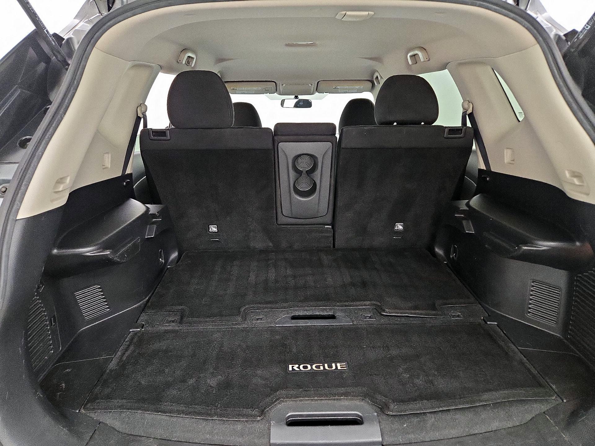 Thumbnail: 2016 Nissan Rogue - 20