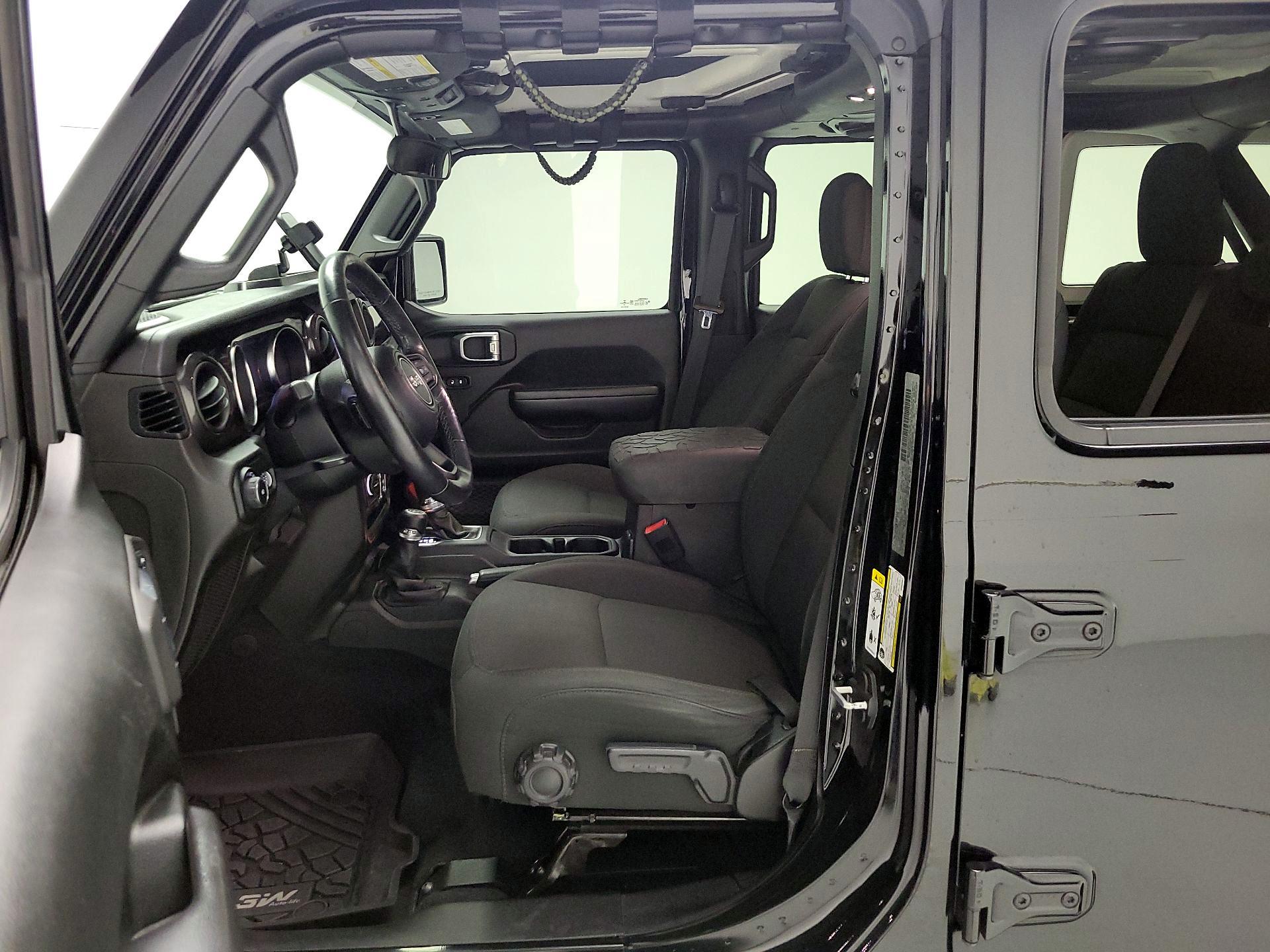 Thumbnail: 2019 Jeep Wrangler - 11