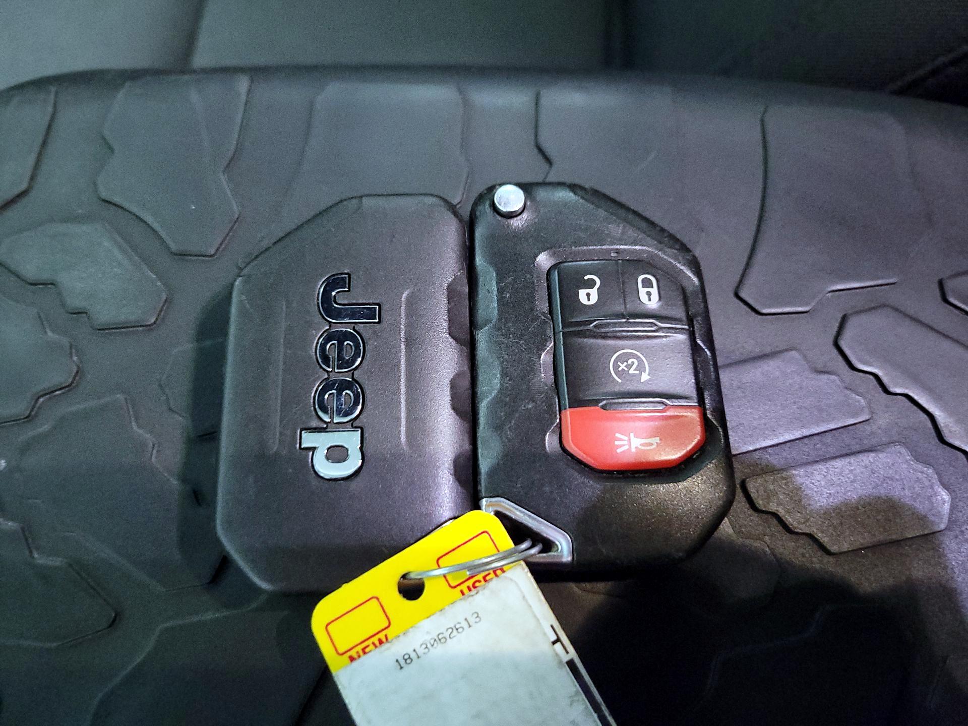 Thumbnail: 2019 Jeep Wrangler - 20