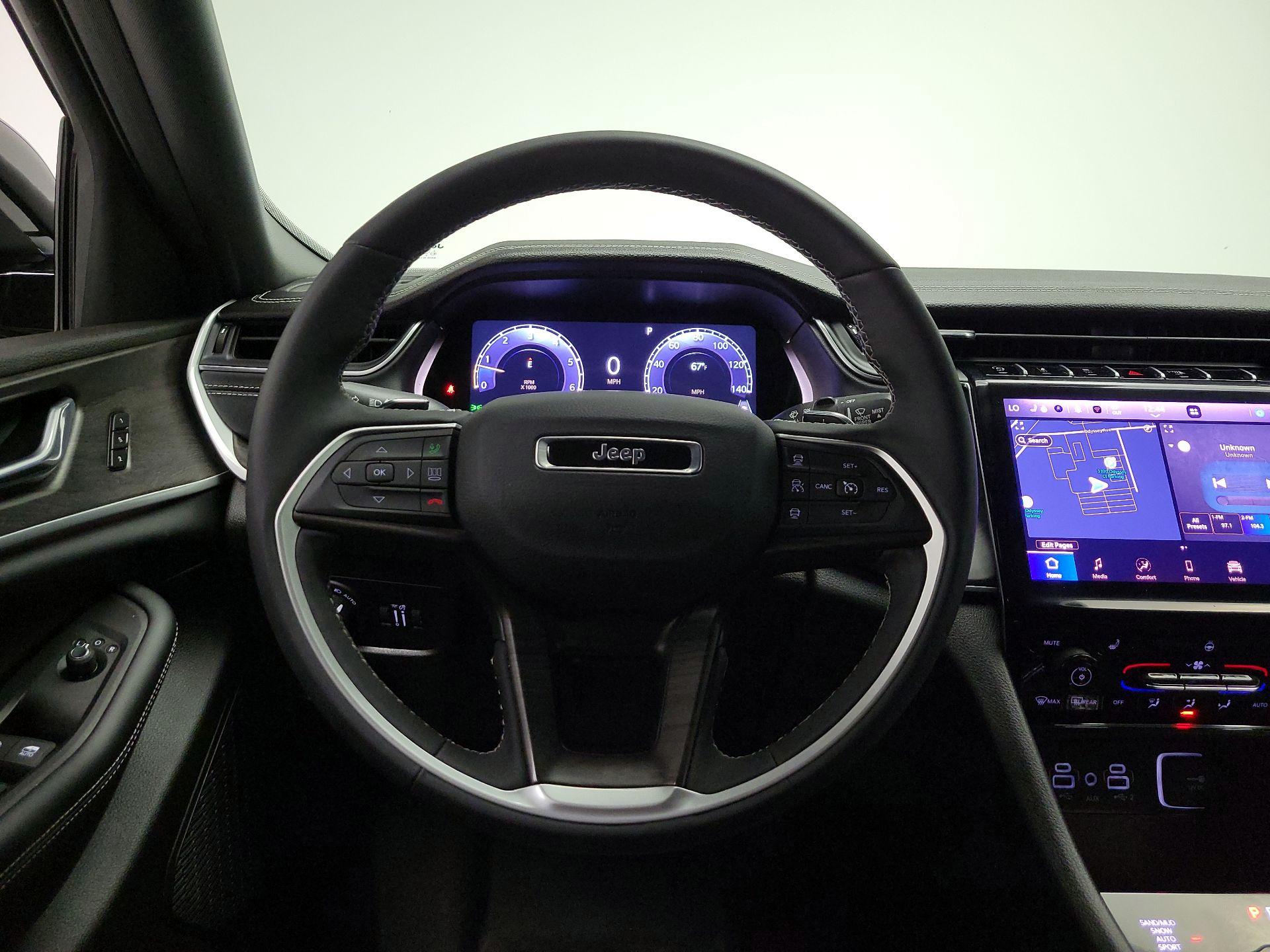 Thumbnail: 2025 Jeep Grand Cherokee - 10