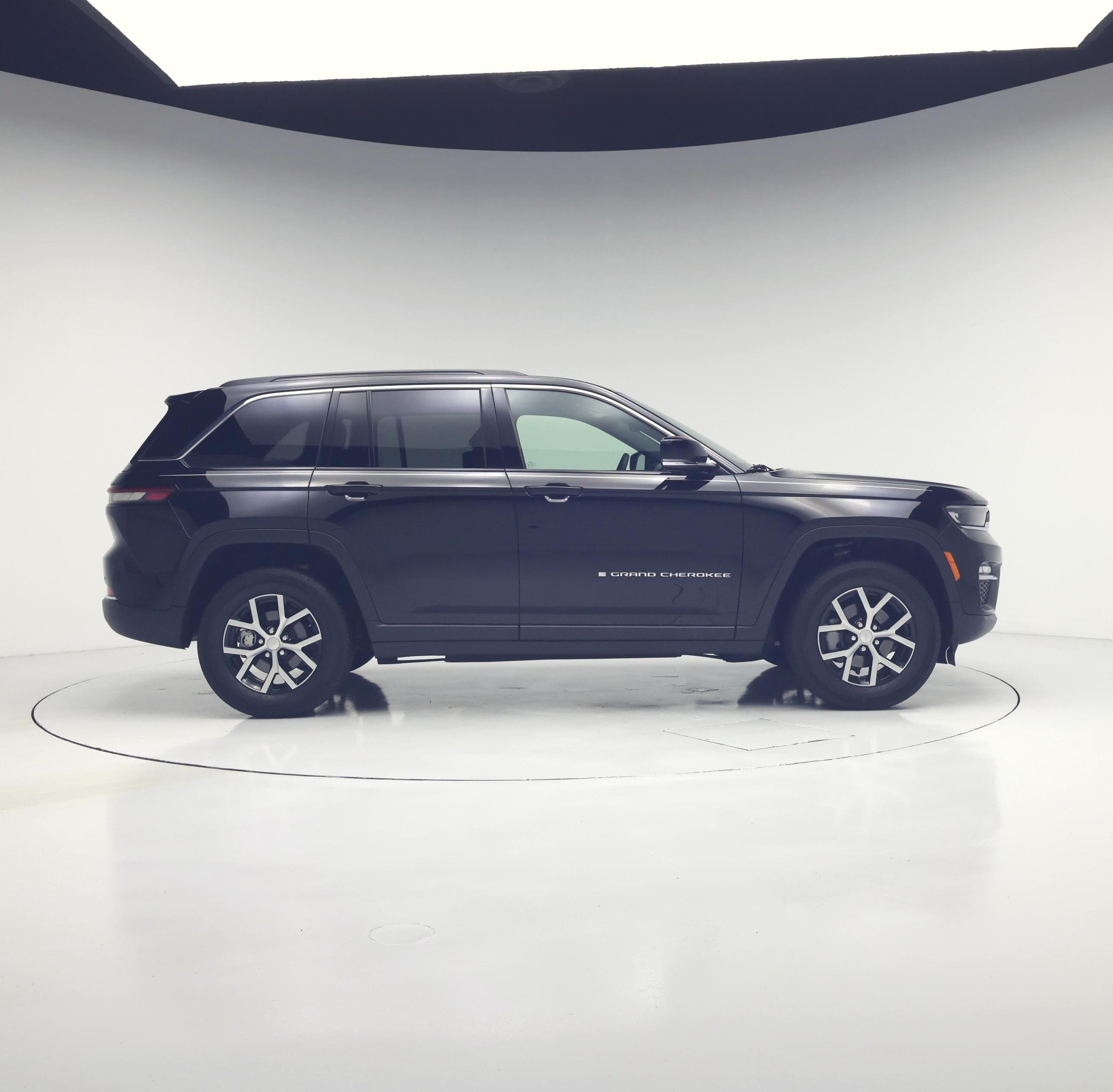 Thumbnail: 2025 Jeep Grand Cherokee - 7