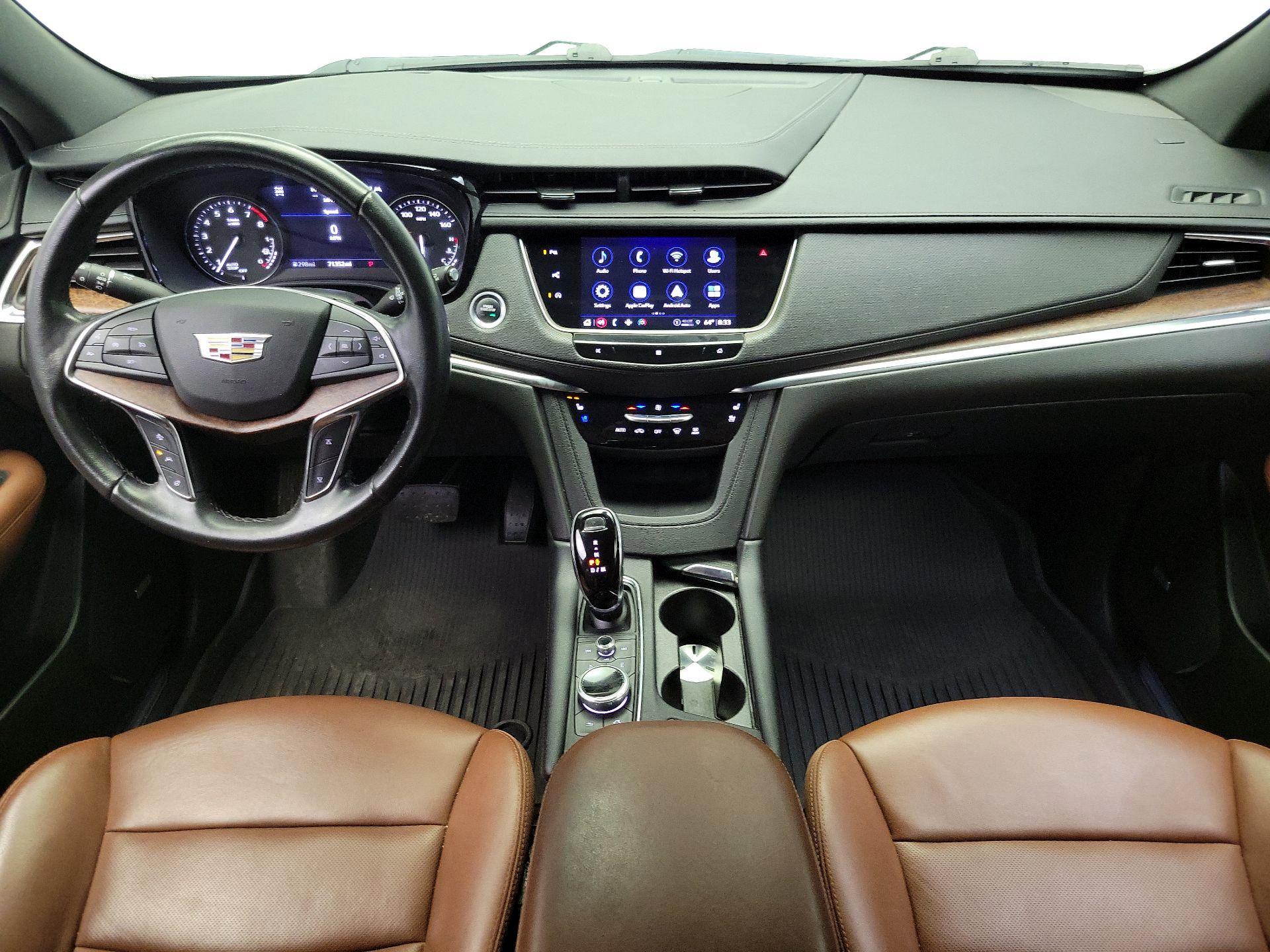 Thumbnail: 2021 Cadillac XT5 - 9