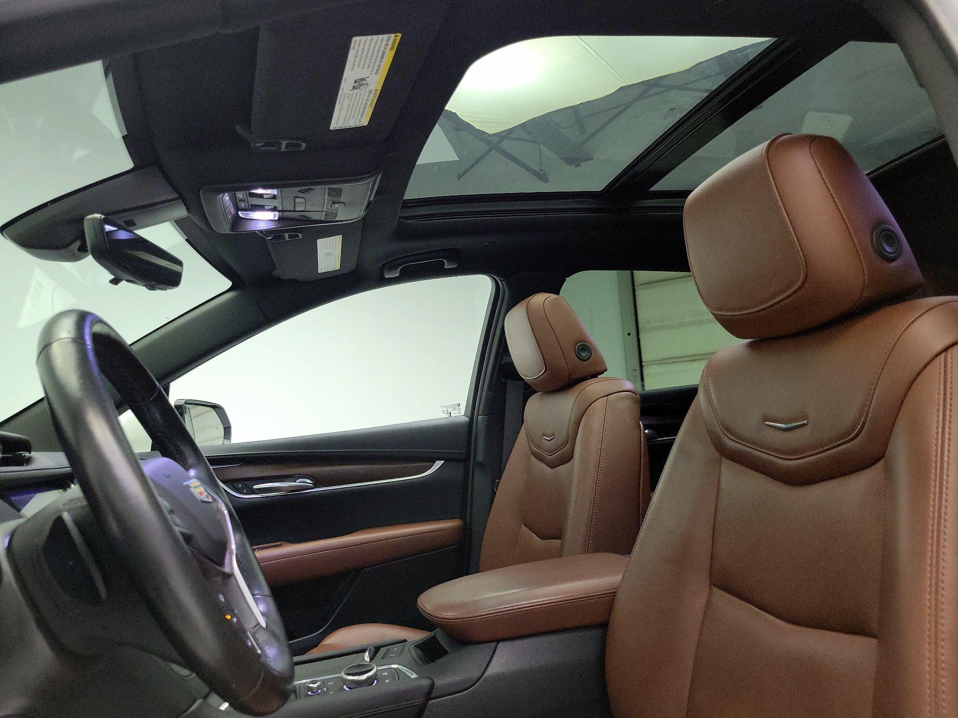 Thumbnail: 2021 Cadillac XT5 - 20