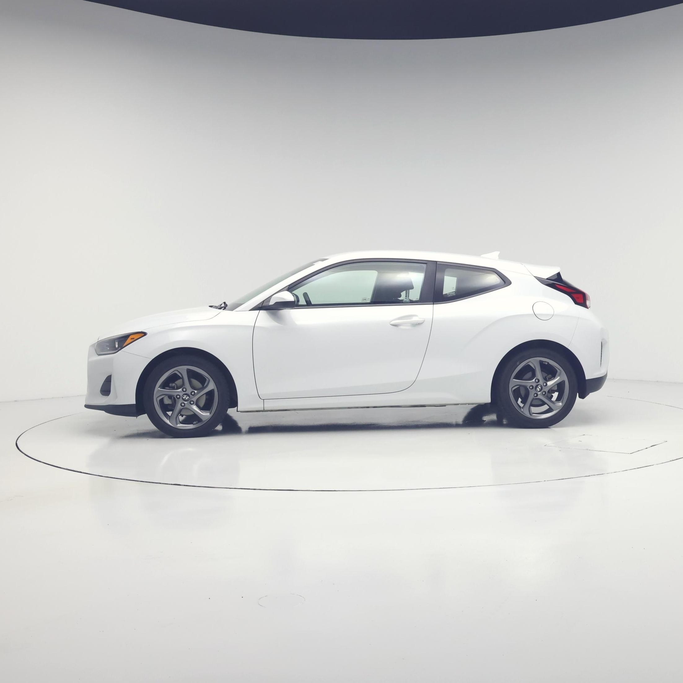 Thumbnail: 2020 Hyundai Veloster - 3