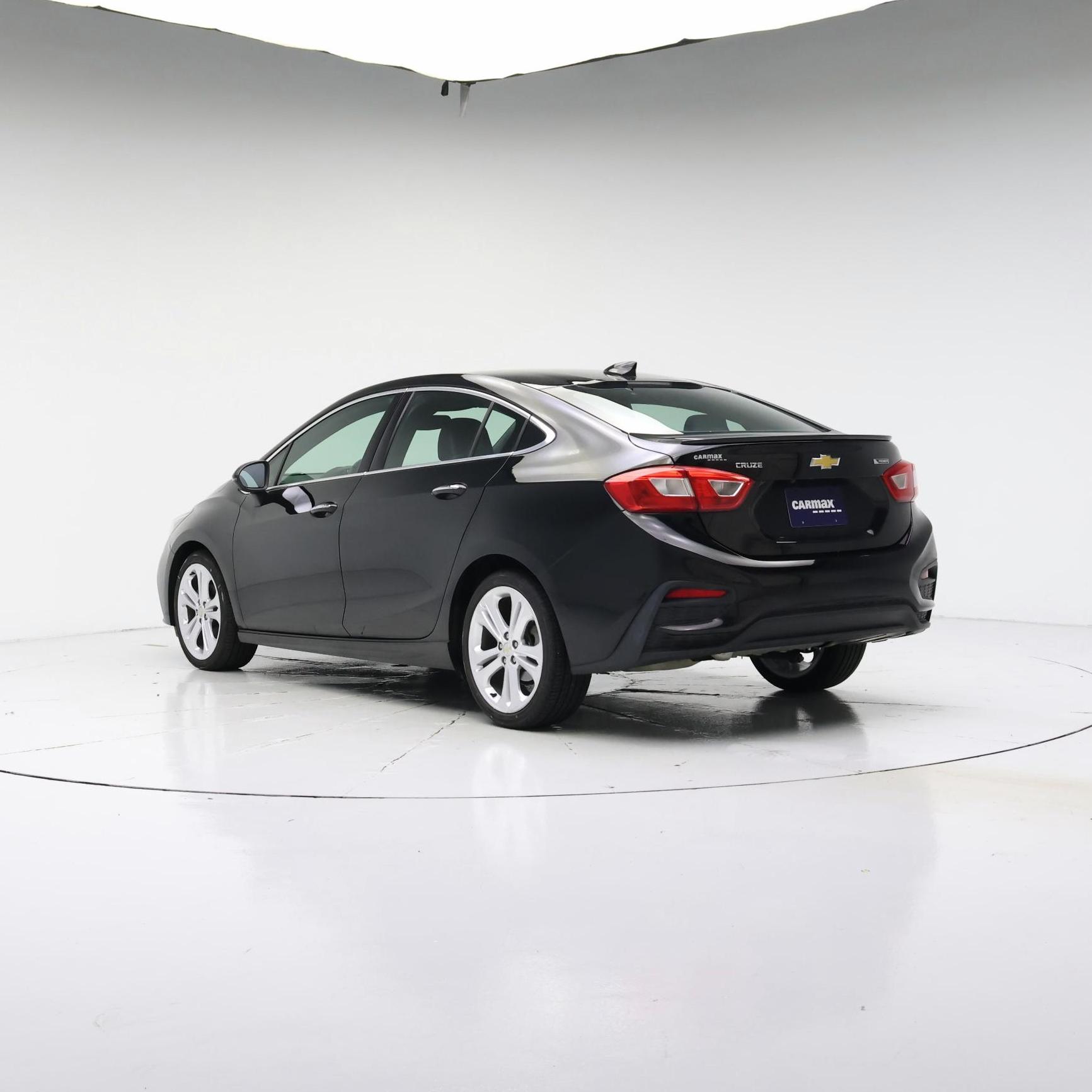 Thumbnail: 2017 Chevrolet Cruze - 2