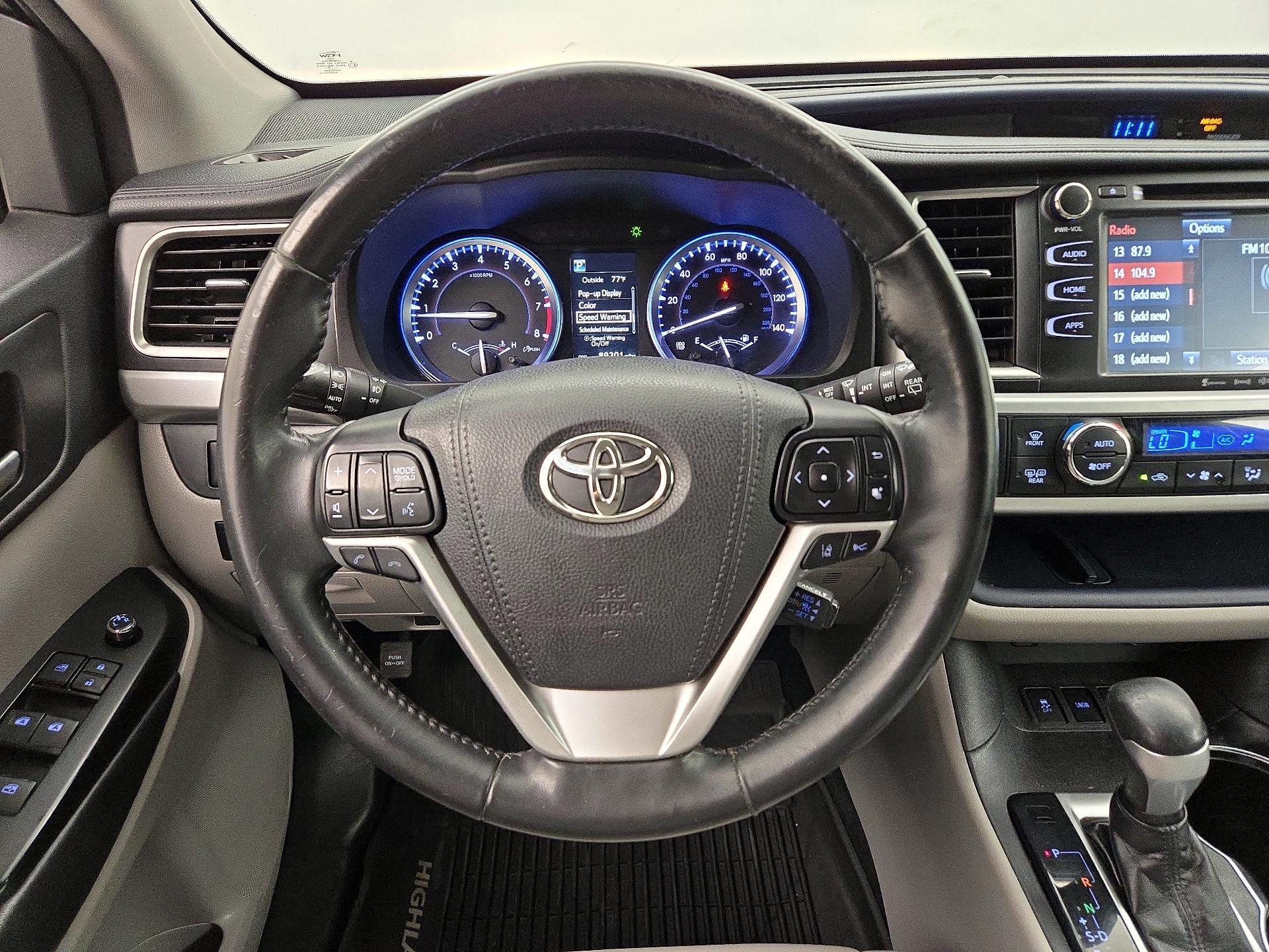 Thumbnail: 2018 Toyota Highlander - 10