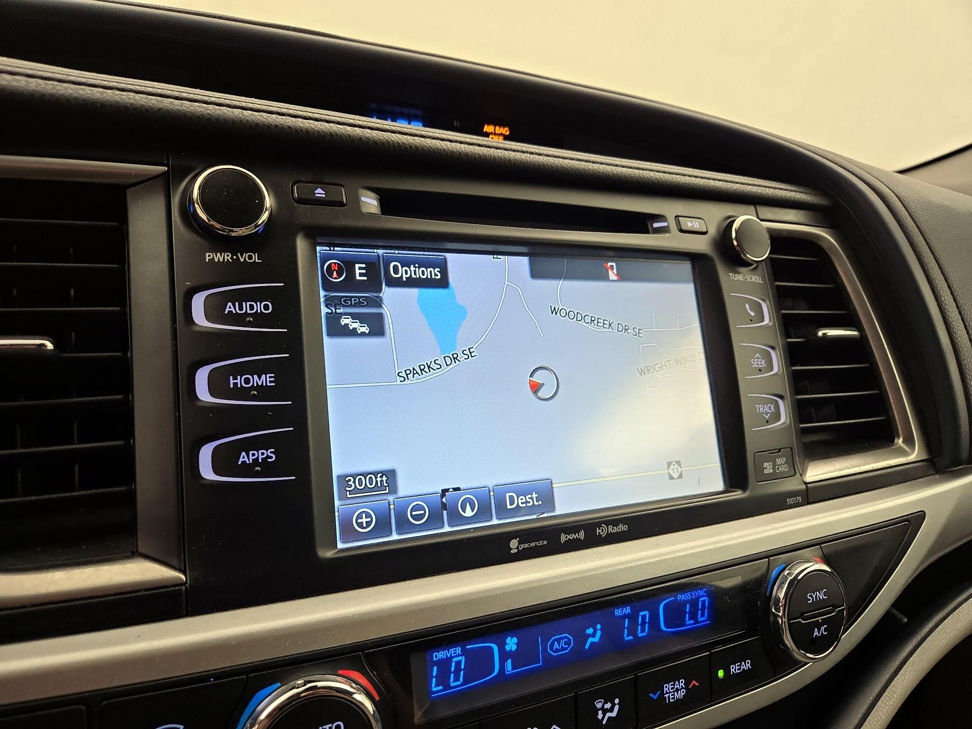 Thumbnail: 2018 Toyota Highlander - 14