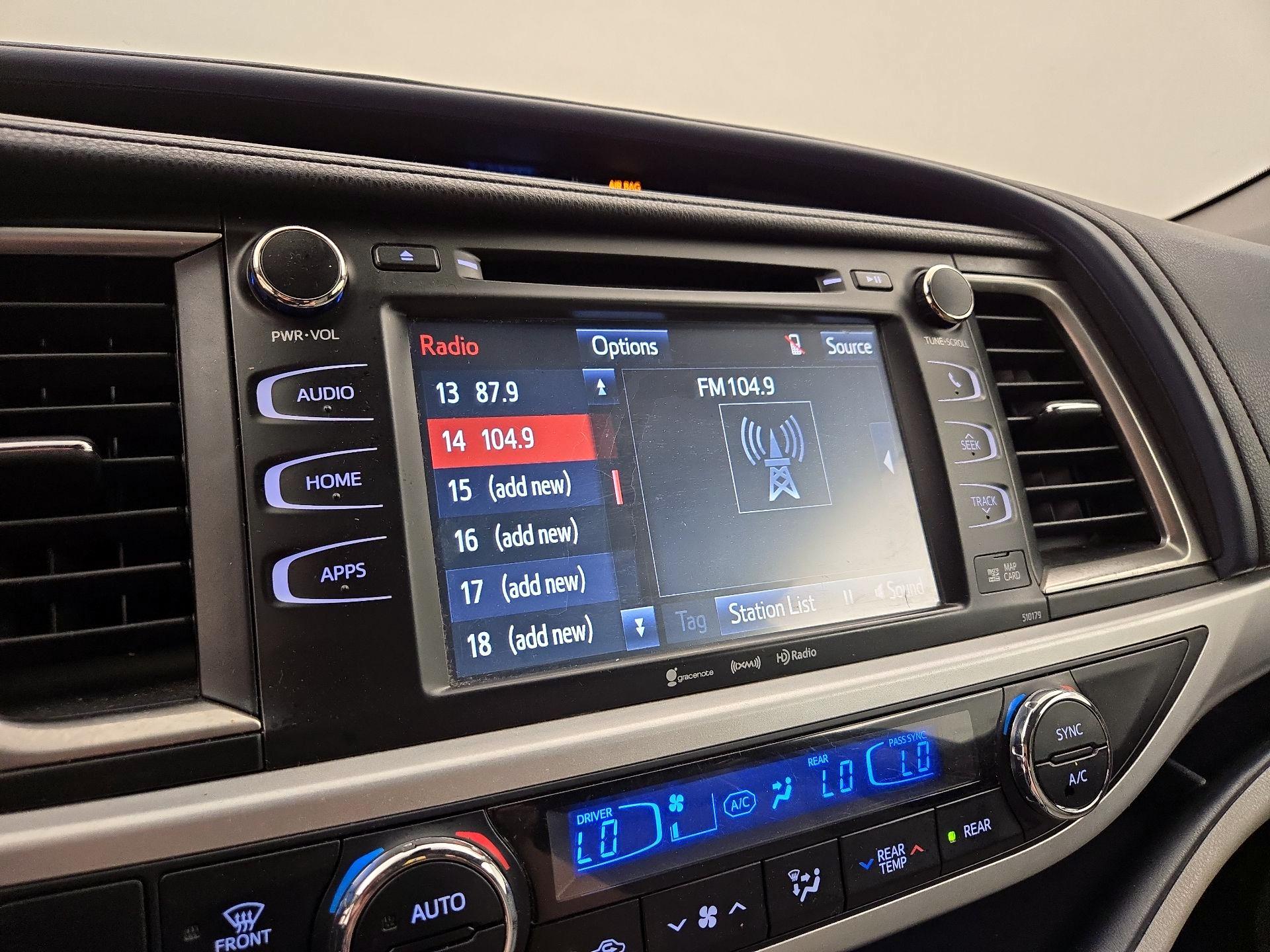 Thumbnail: 2018 Toyota Highlander - 16
