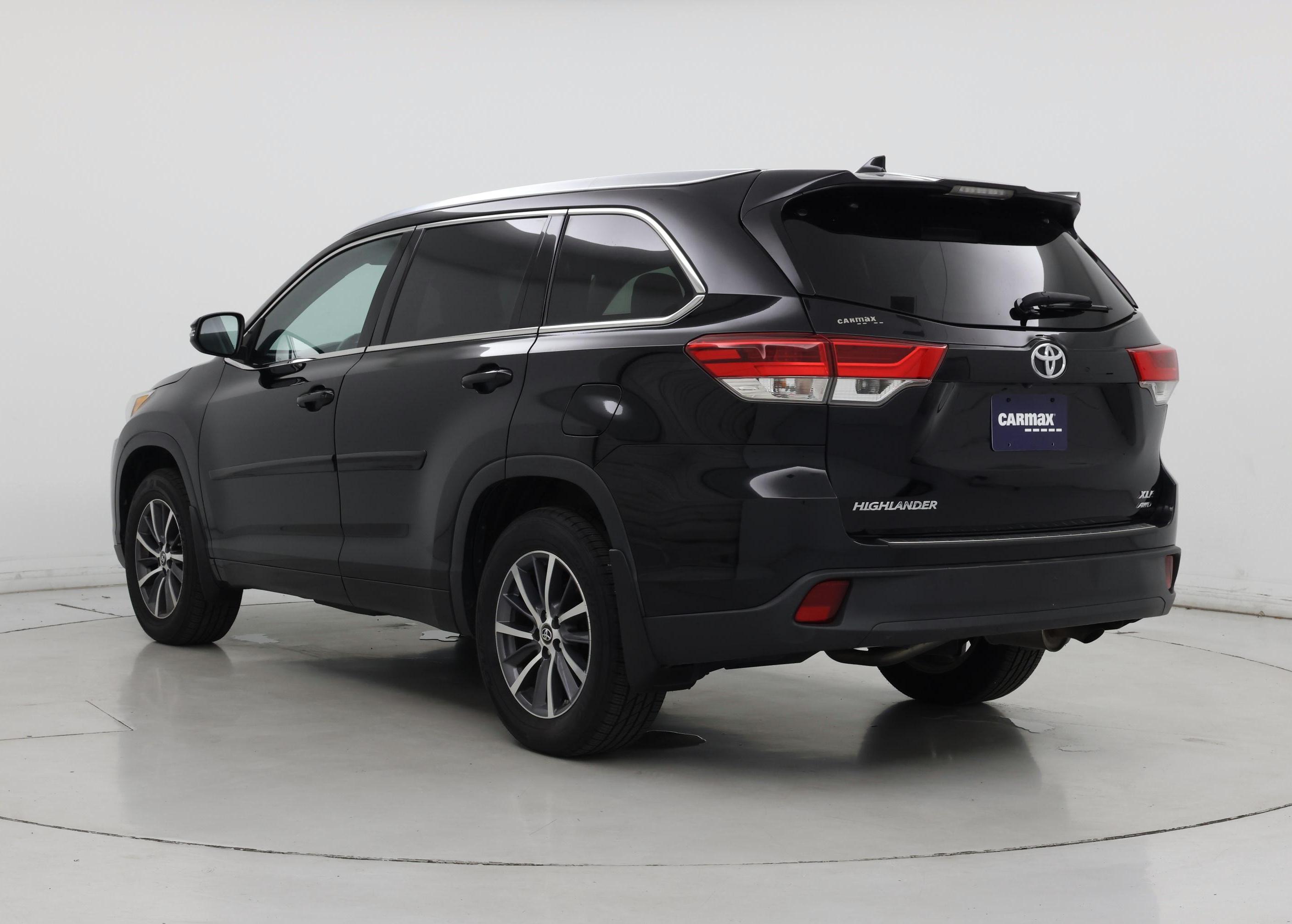 Thumbnail: 2018 Toyota Highlander - 2