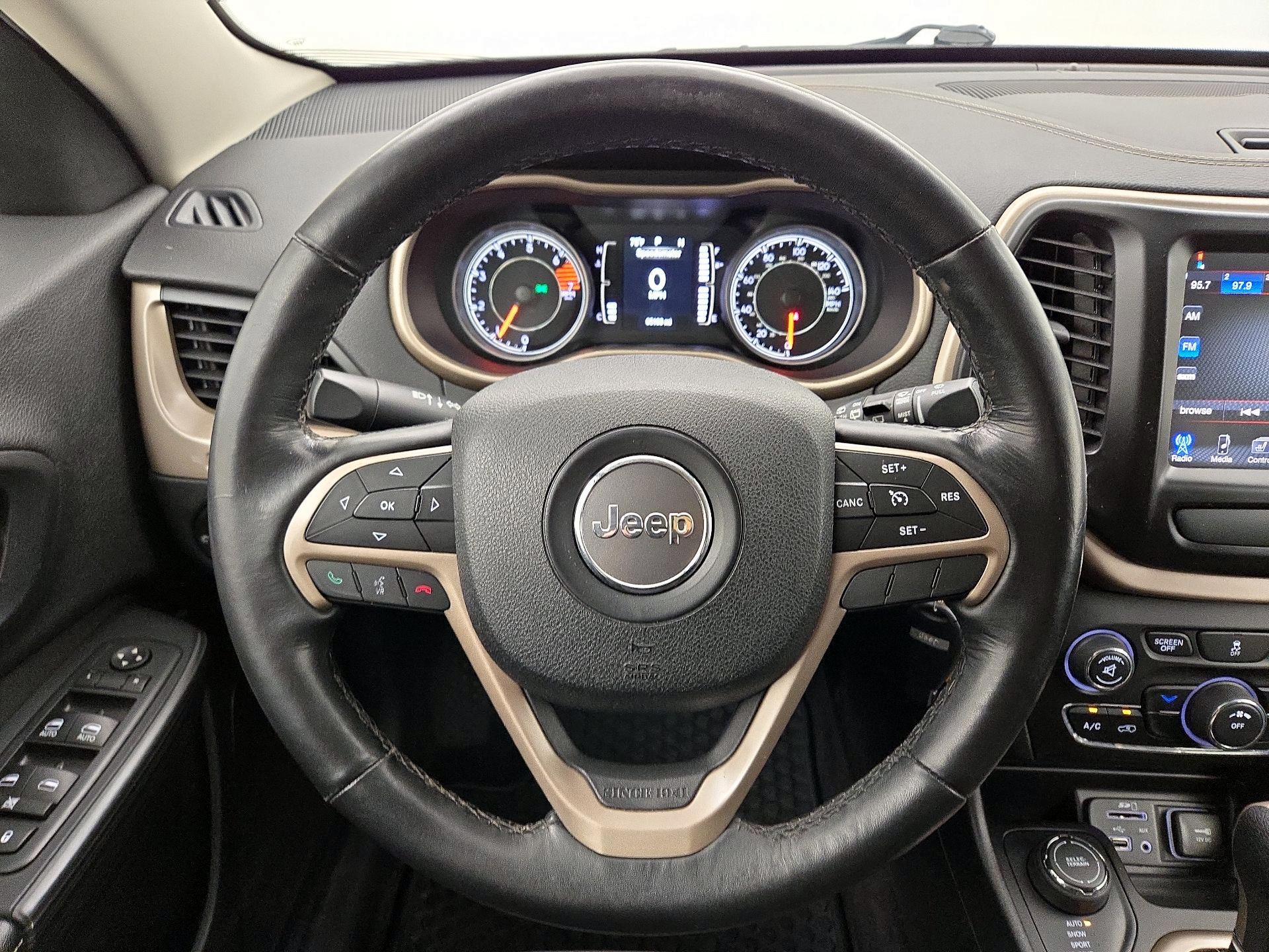 Thumbnail: 2016 Jeep Cherokee - 10