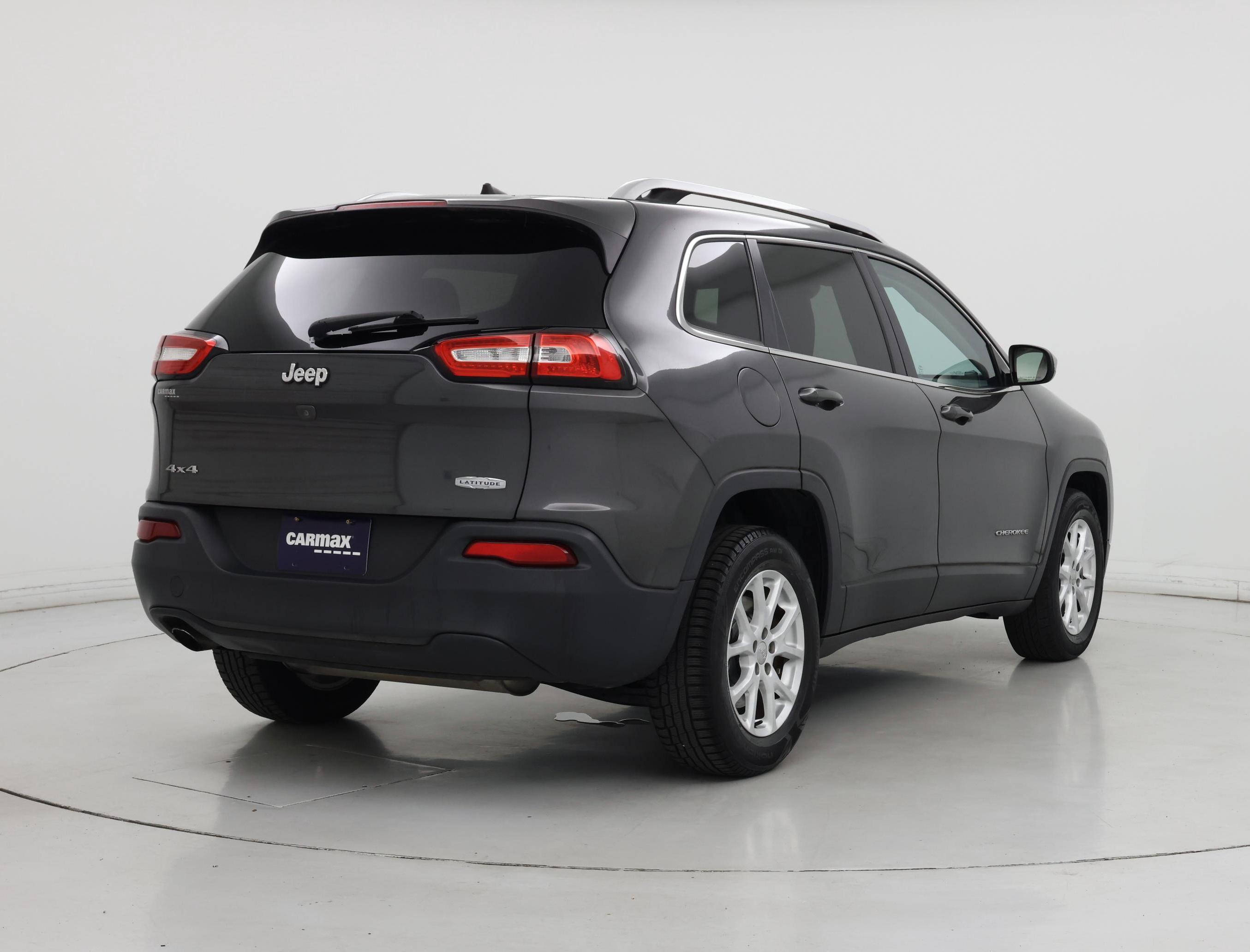 Thumbnail: 2016 Jeep Cherokee - 8