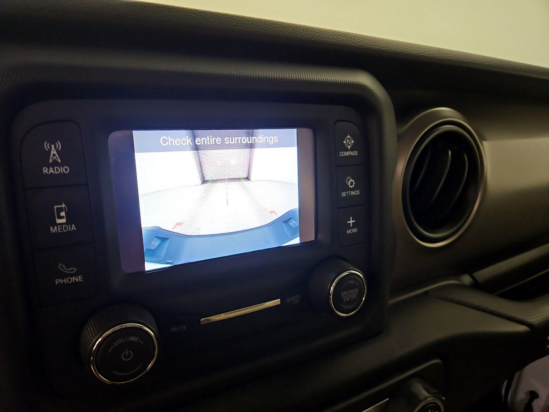 Thumbnail: 2021 Jeep Gladiator - 12