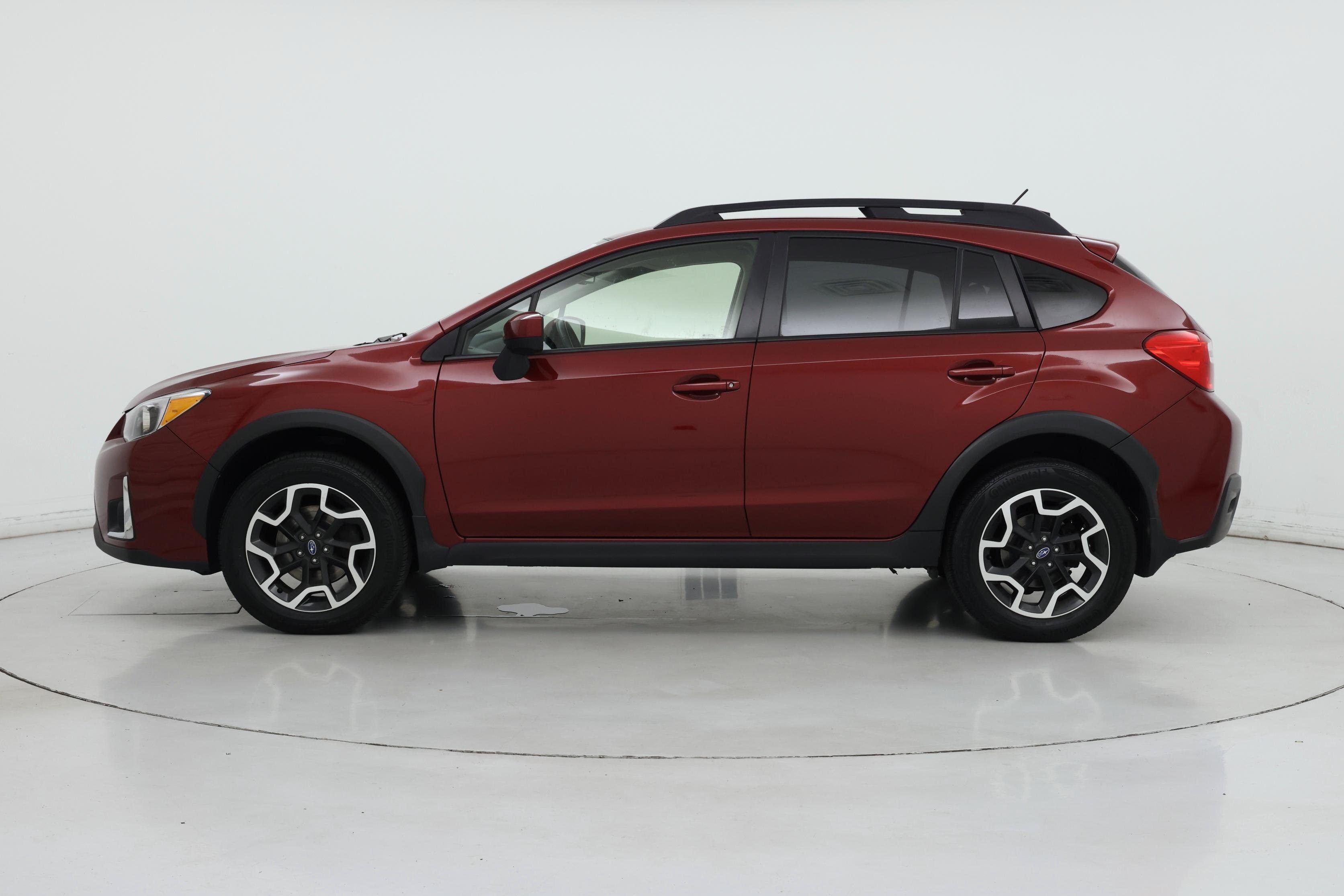 Thumbnail: 2016 Subaru XV Crosstrek - 3
