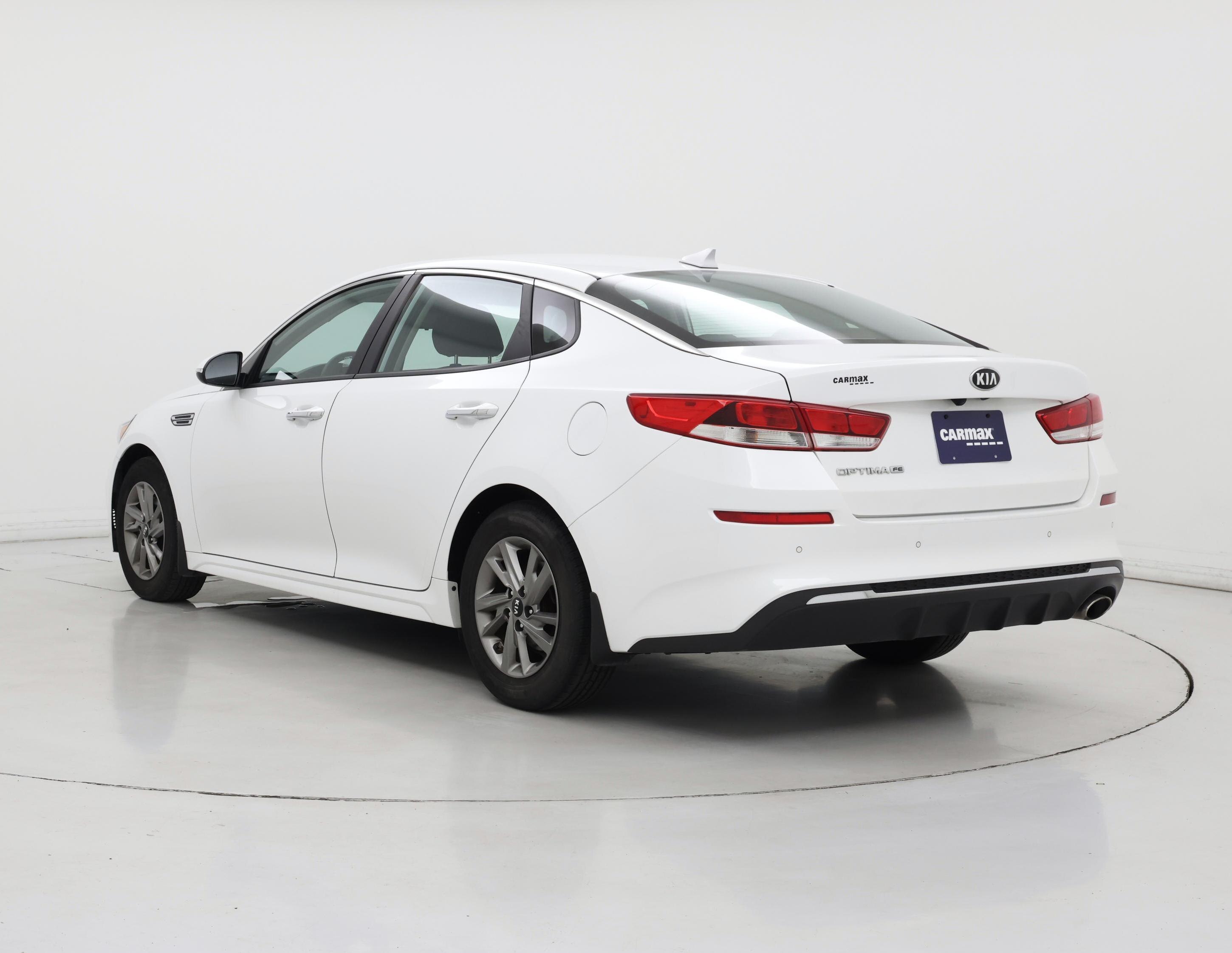 Thumbnail: 2019 Kia Optima - 2