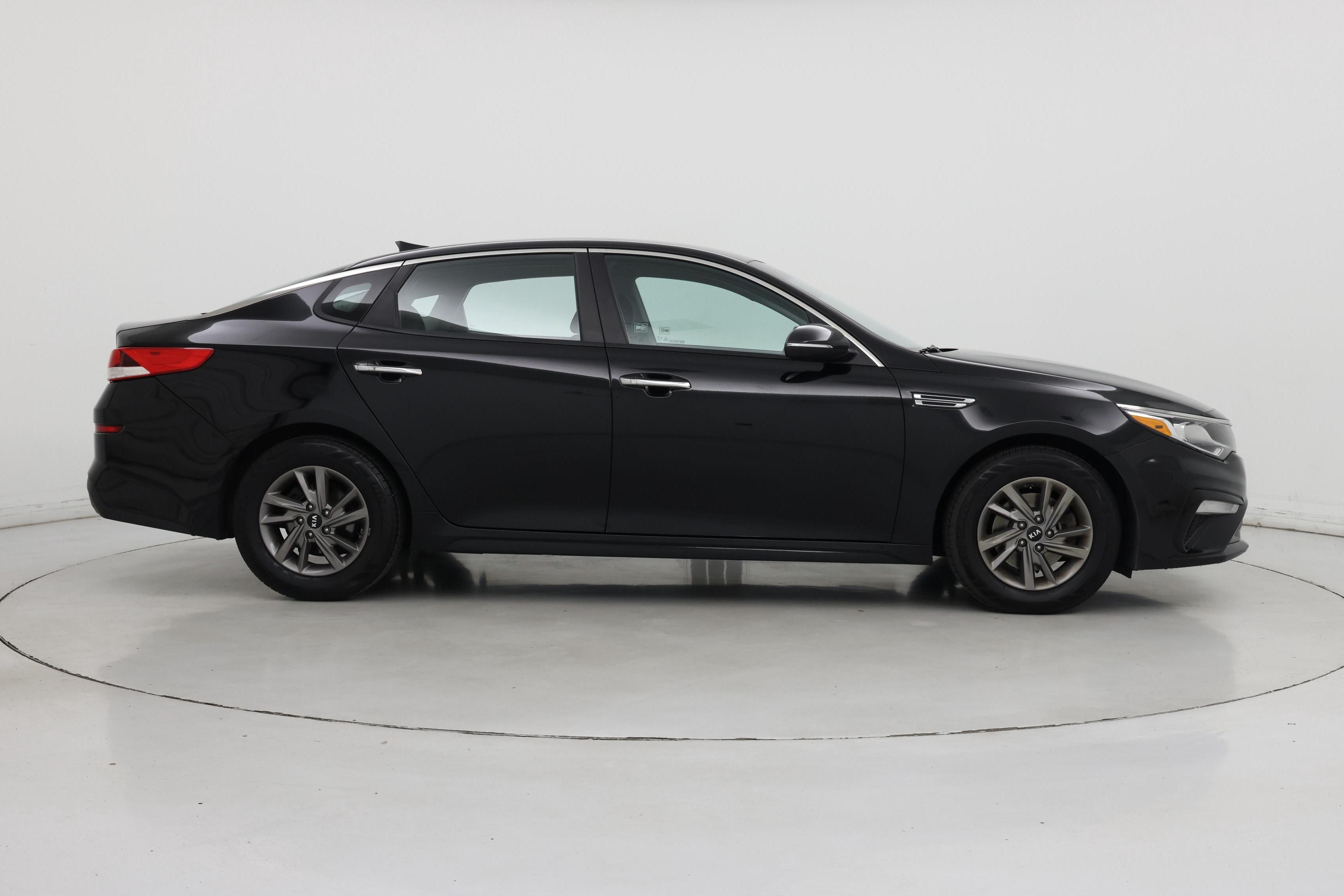 Thumbnail: 2020 Kia Optima - 7