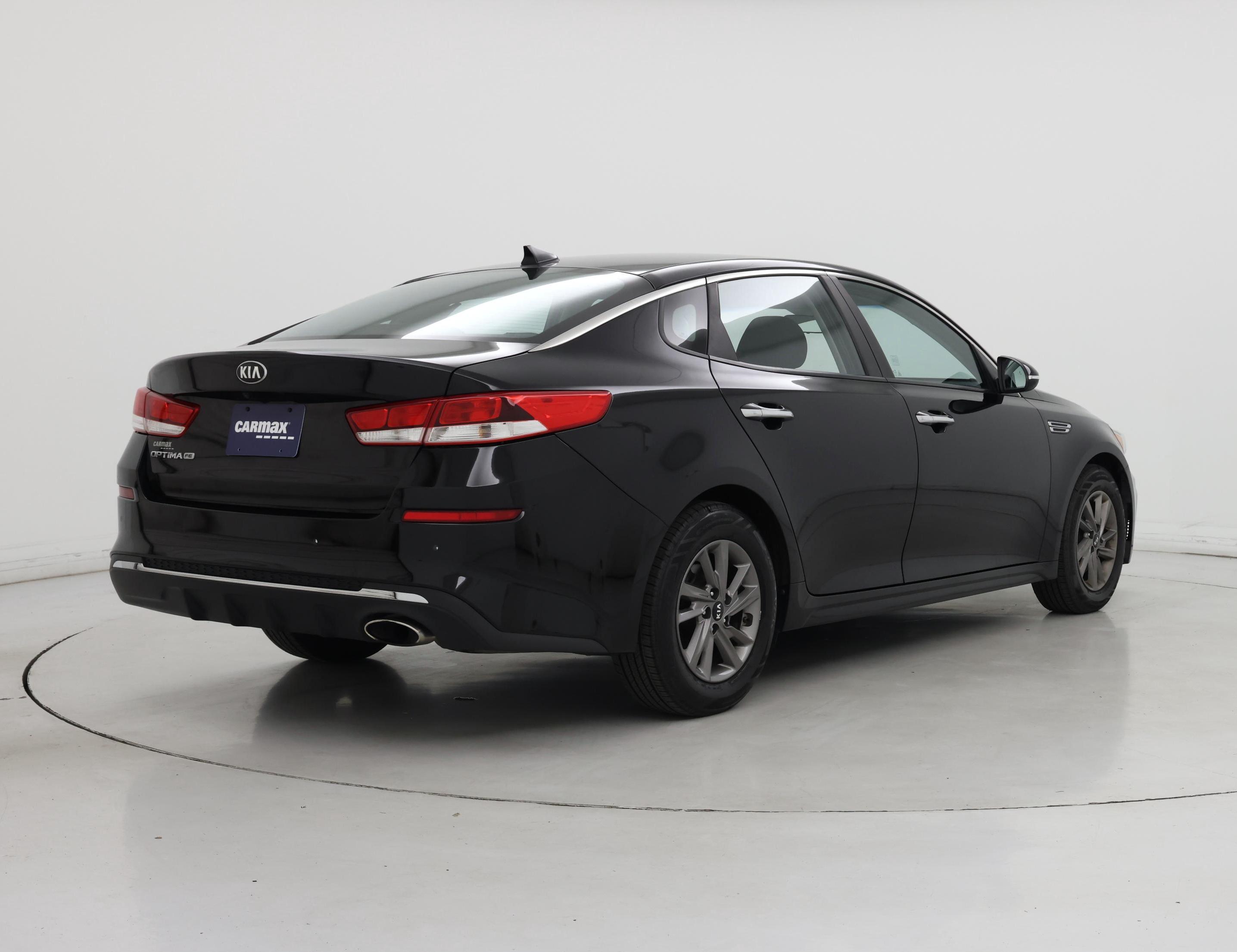 Thumbnail: 2020 Kia Optima - 8