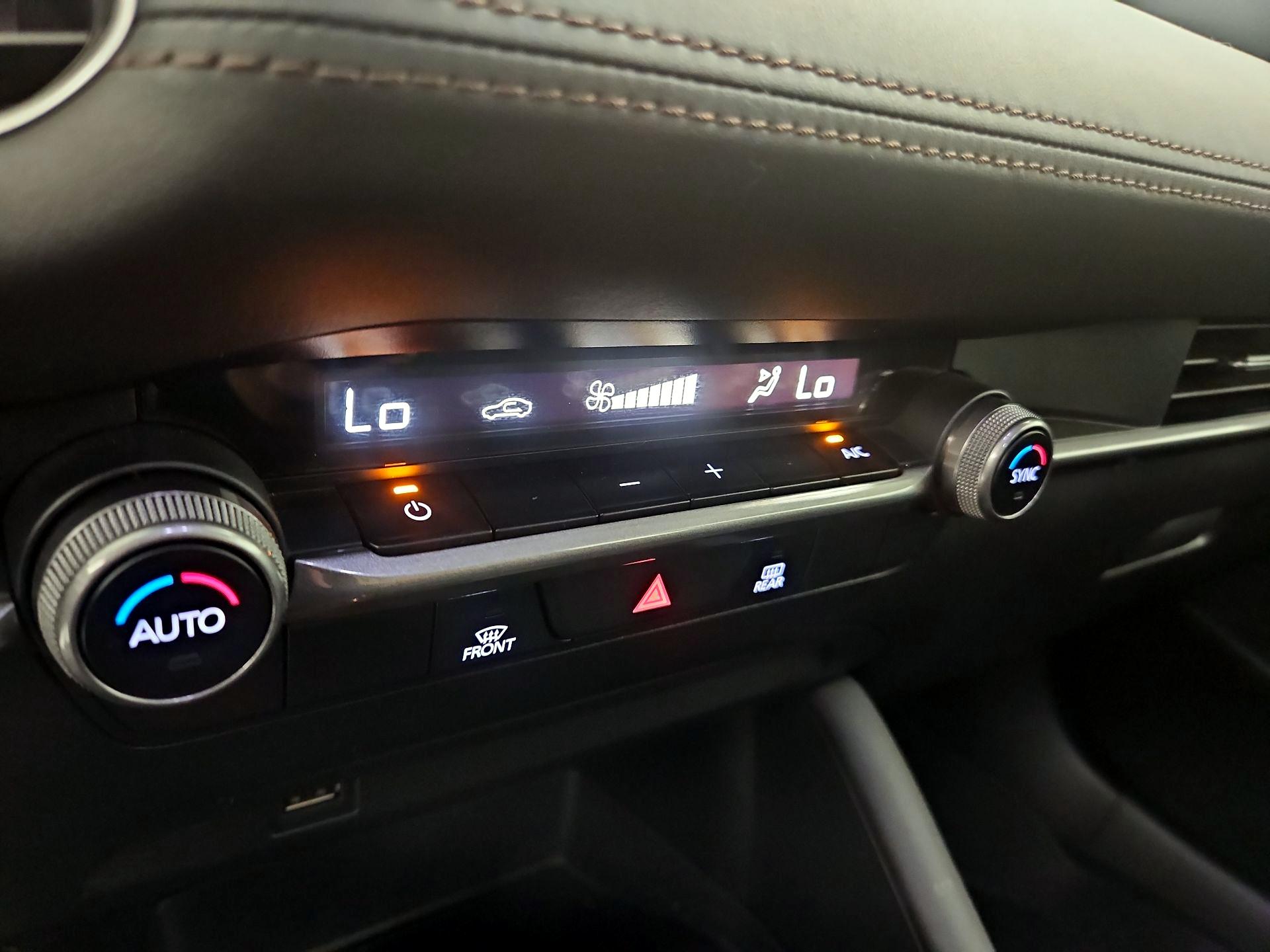 Thumbnail: 2020 Mazda Mazda3 - 14