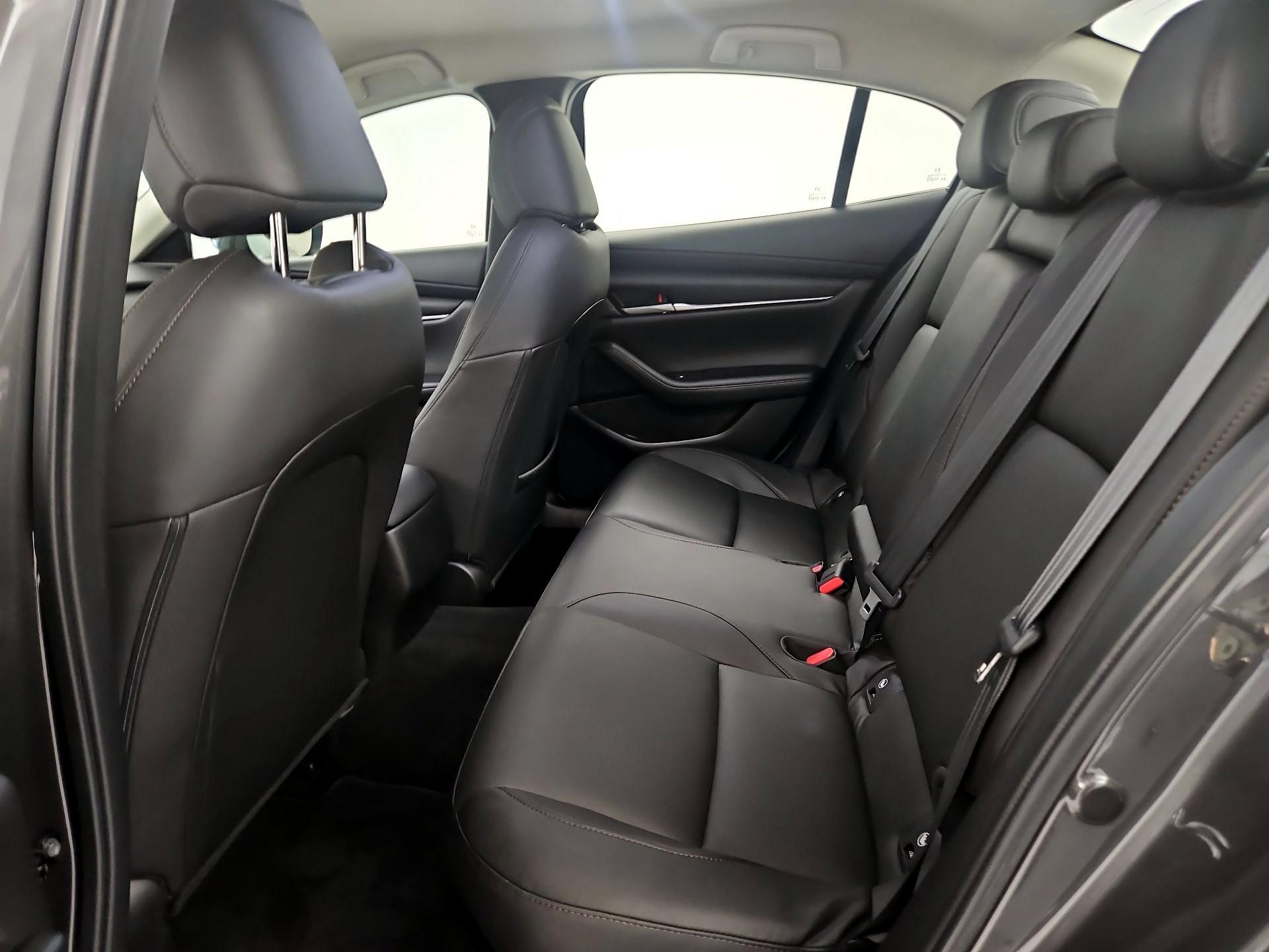 Thumbnail: 2020 Mazda Mazda3 - 17