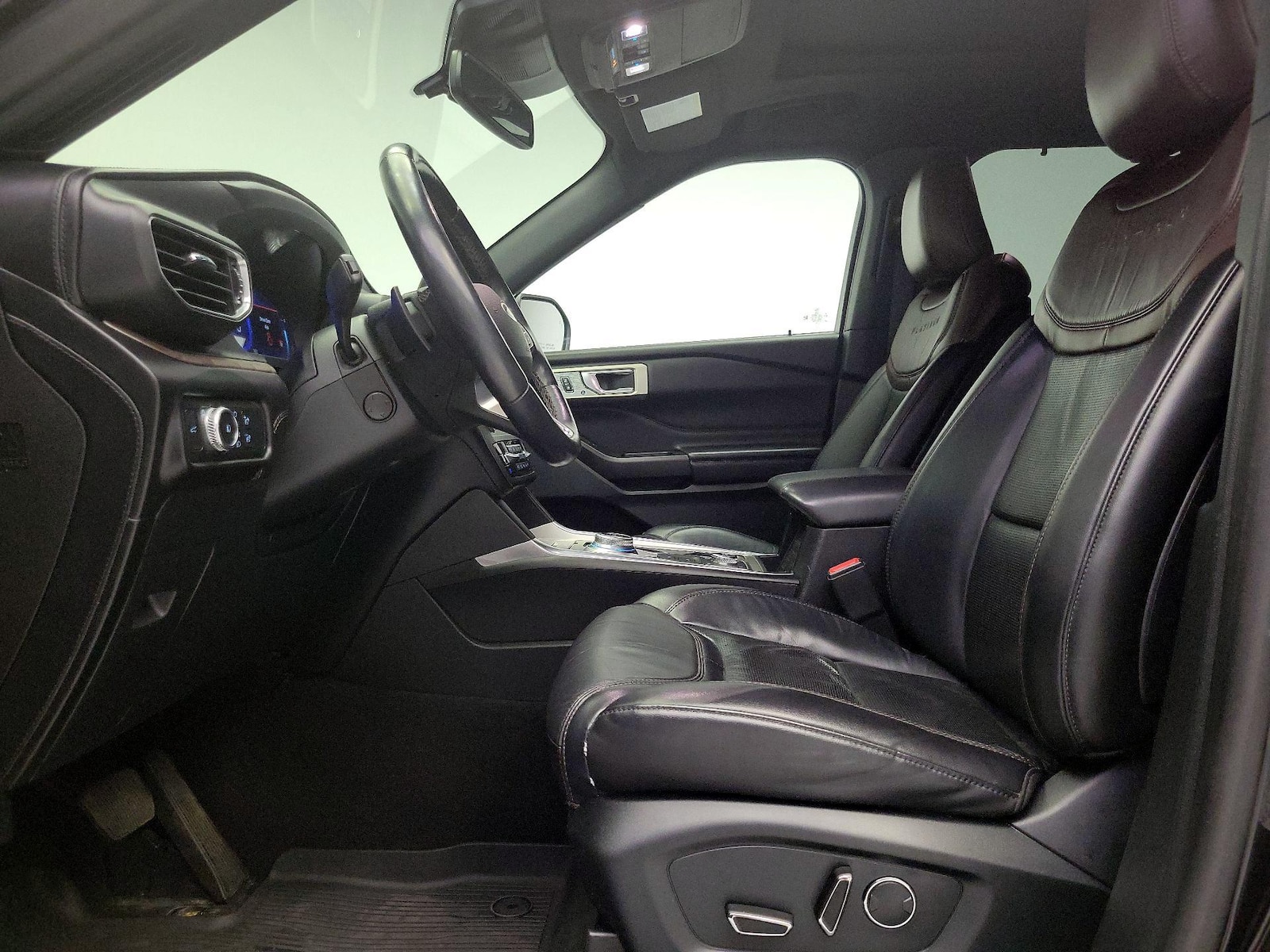 2020 Ford Explorer Platinum - Photo 12