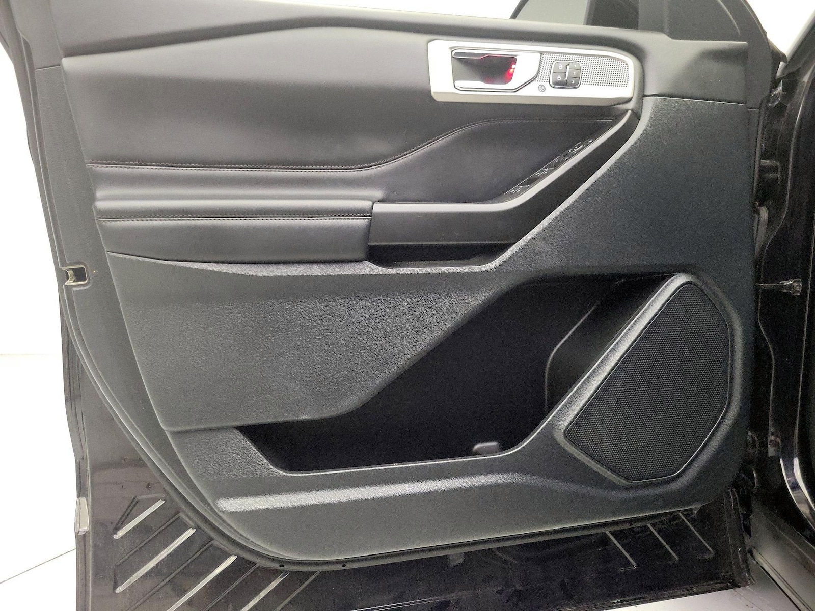 2020 Ford Explorer Platinum - Photo 13