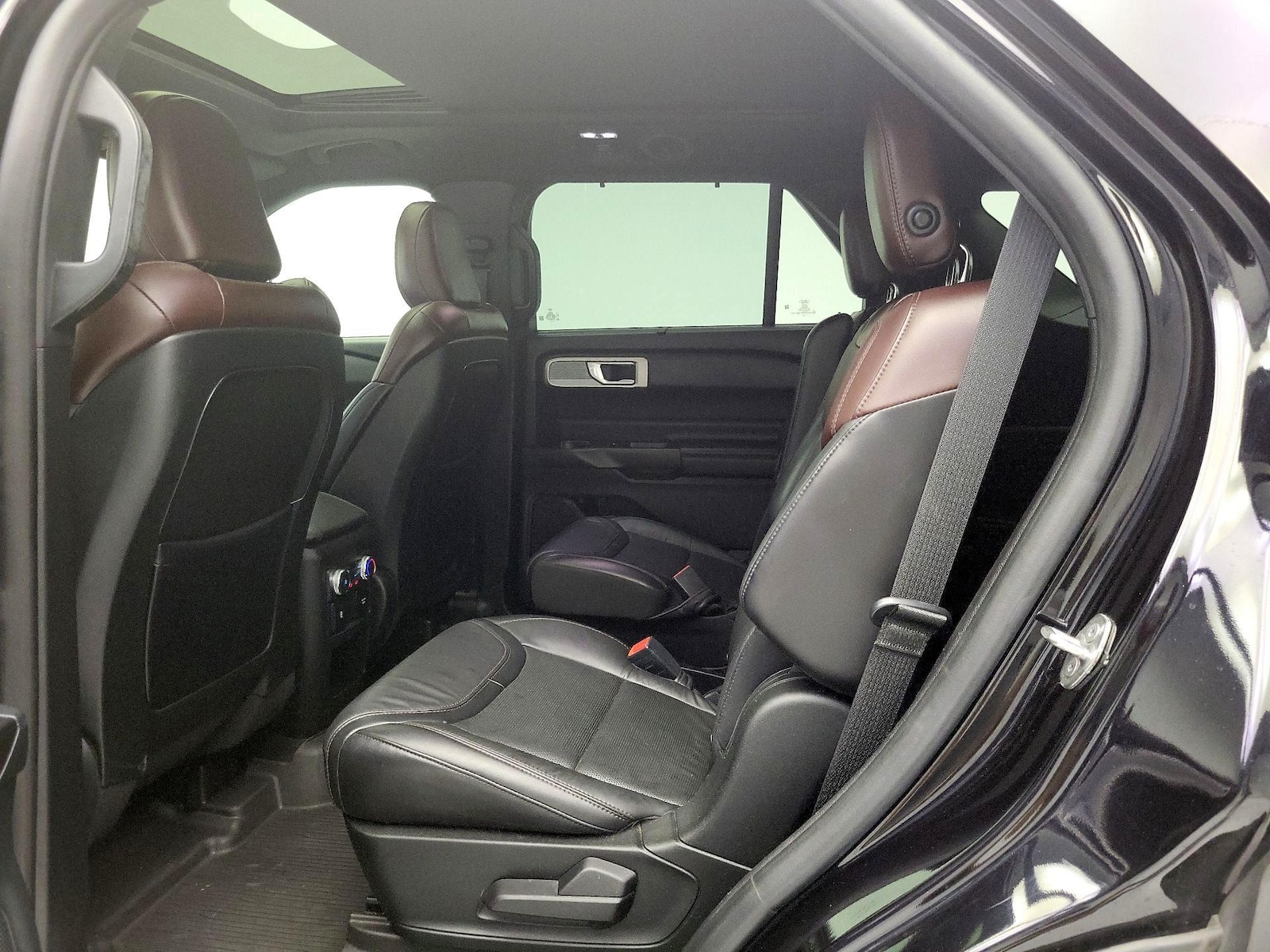 2020 Ford Explorer Platinum - Photo 22