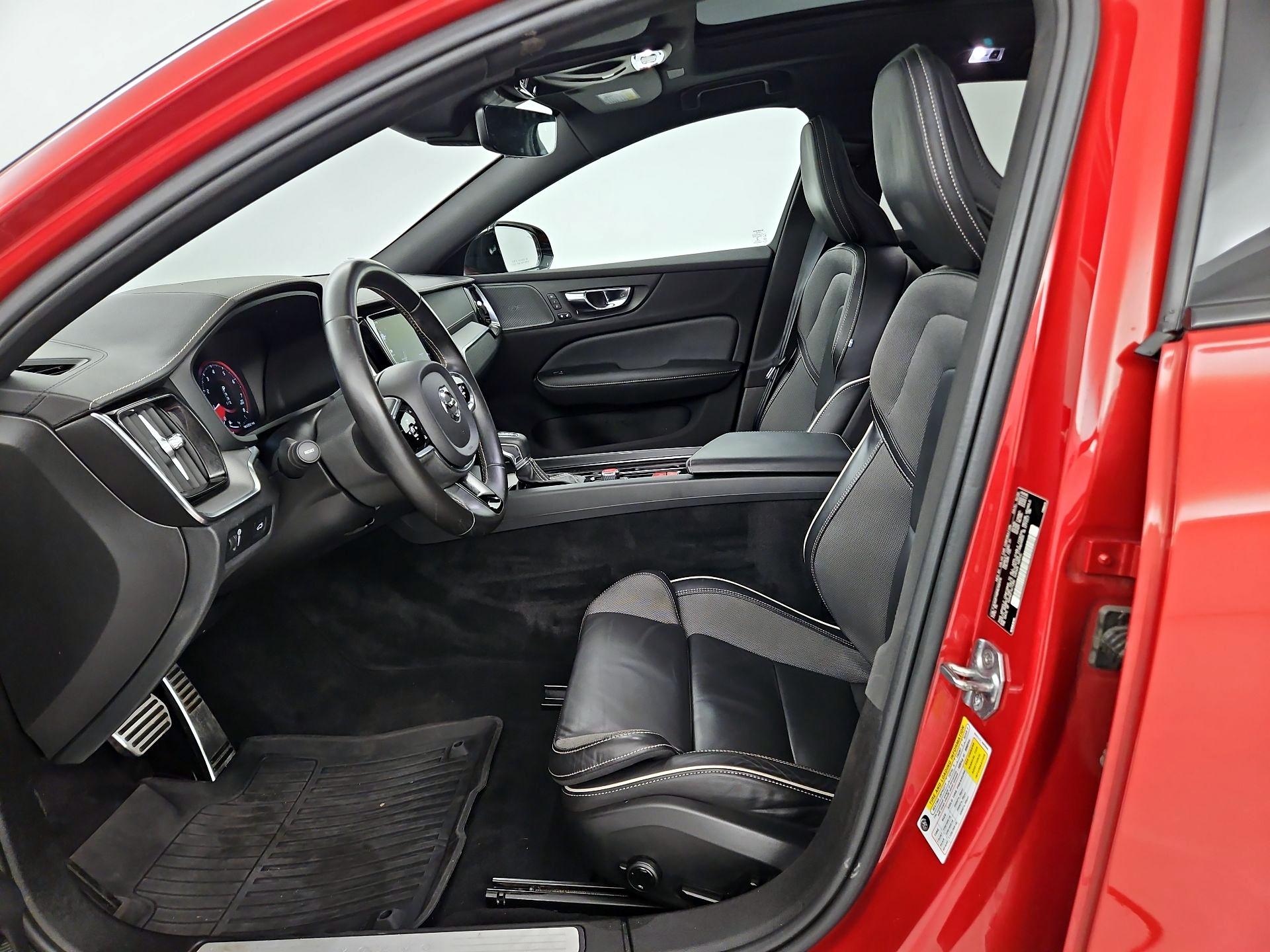 Thumbnail: 2021 Volvo S60 - 9