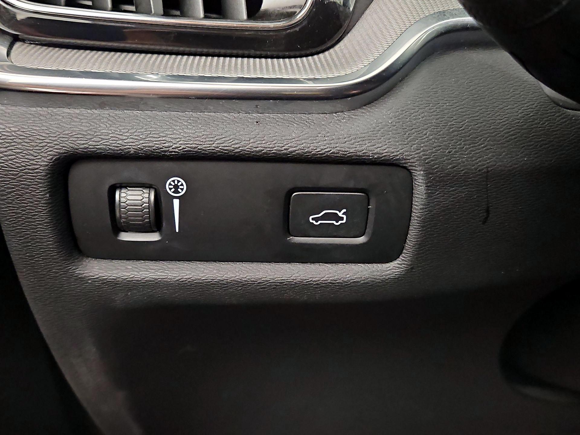 Thumbnail: 2021 Volvo S60 - 11