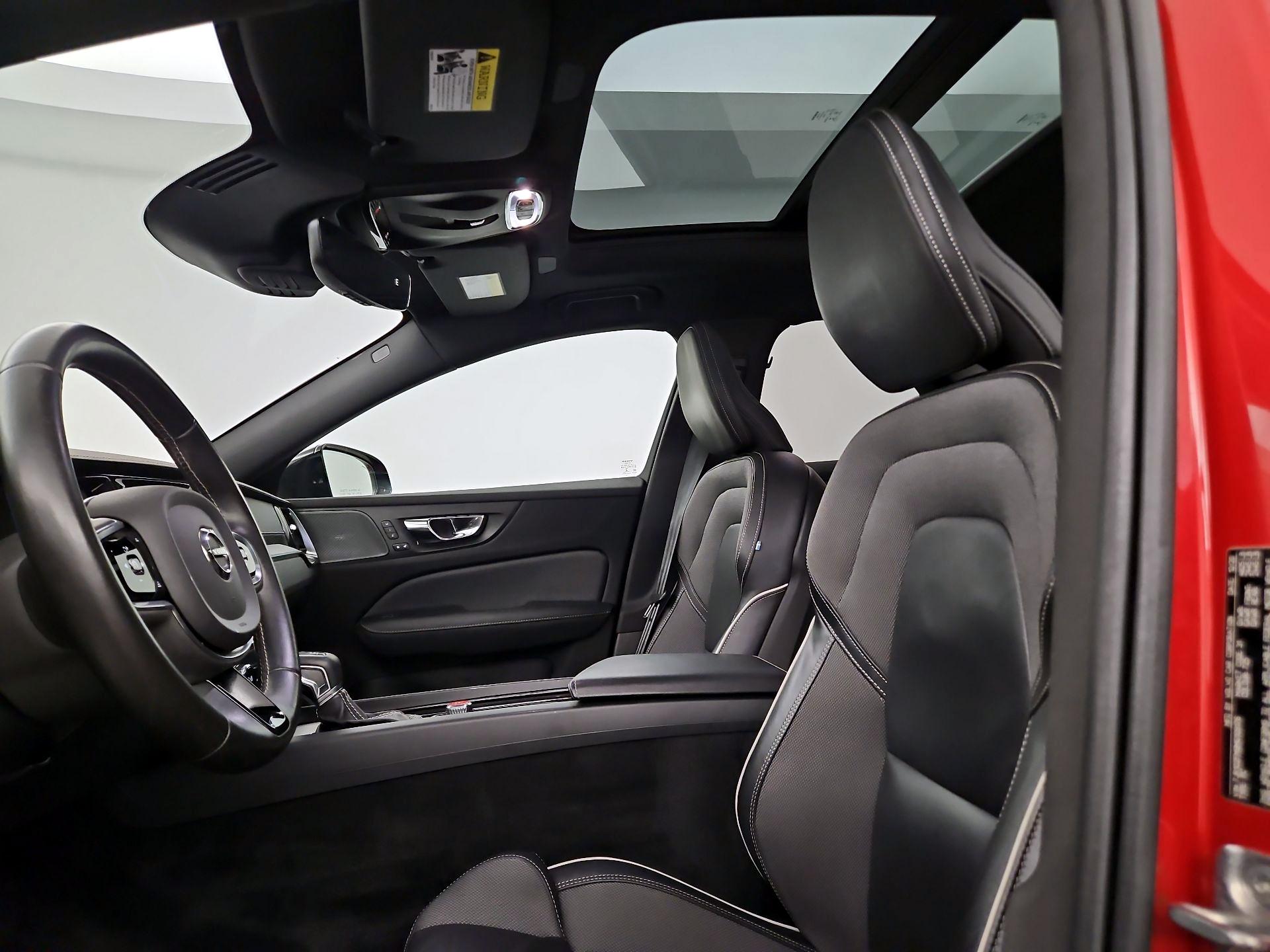 Thumbnail: 2021 Volvo S60 - 18
