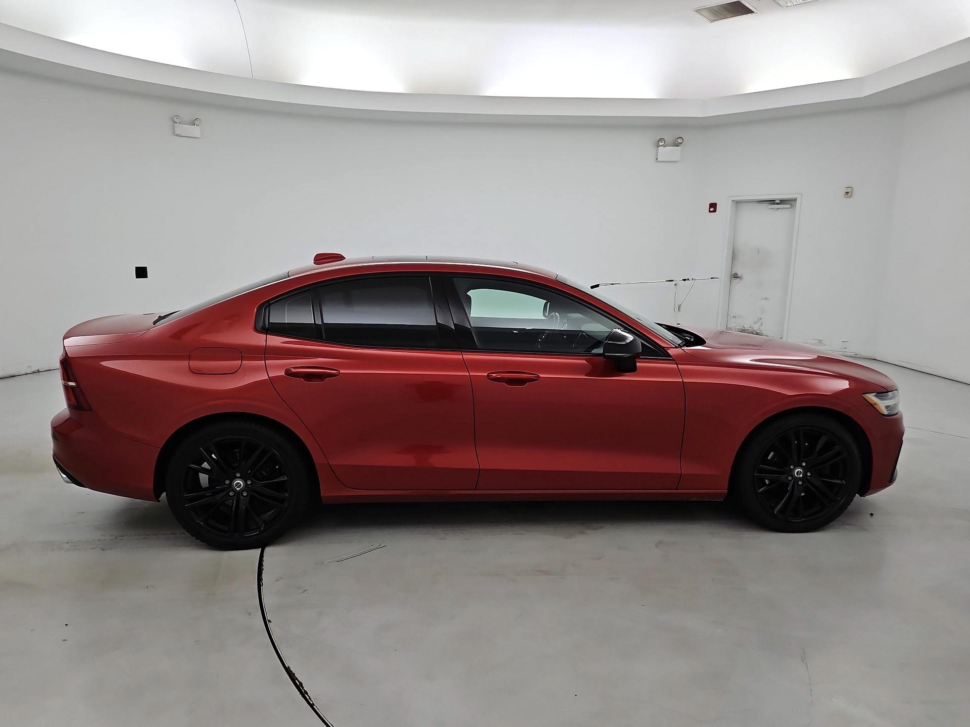 Thumbnail: 2021 Volvo S60 - 4