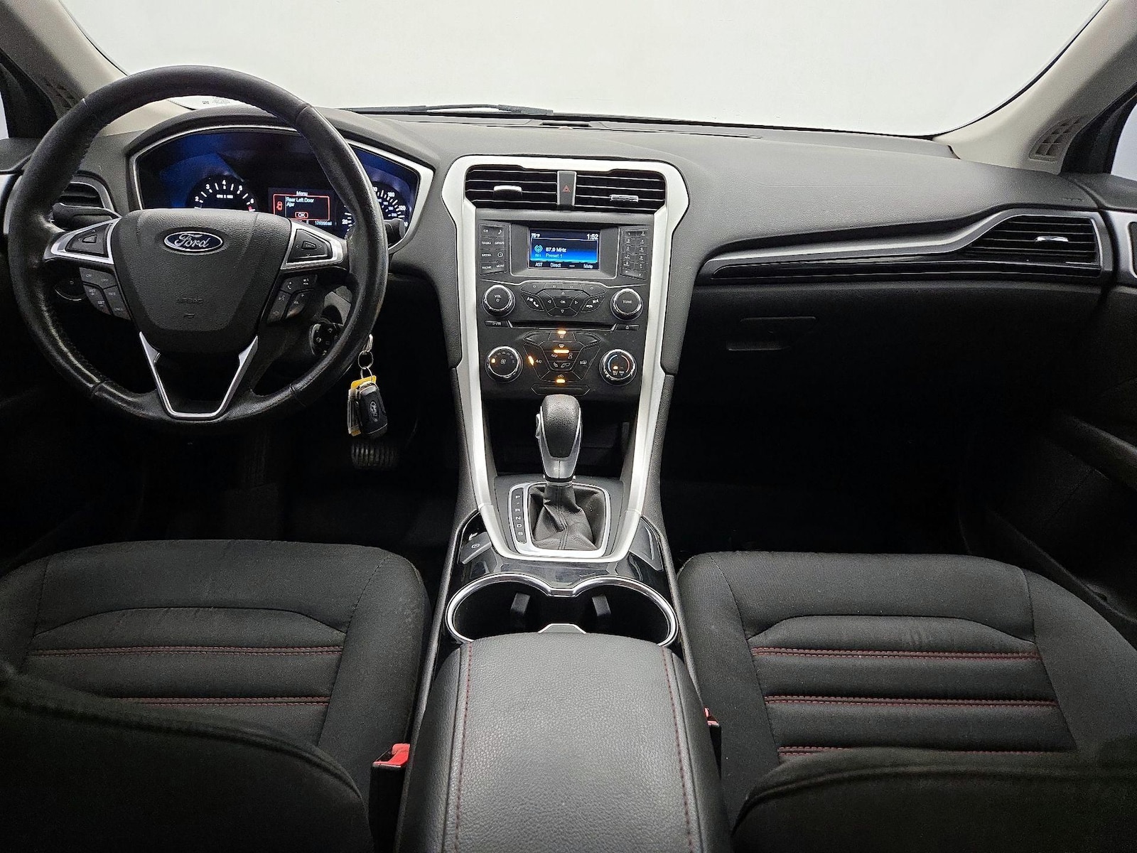 2015 Ford Fusion SE - Photo 10