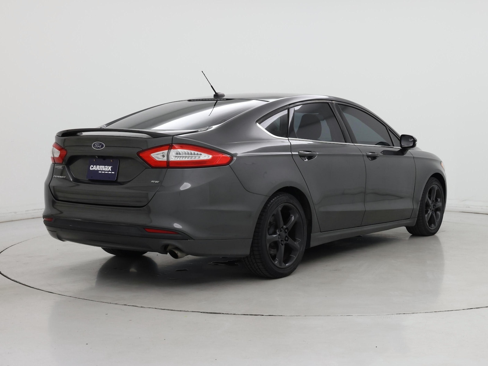 2015 Ford Fusion SE - Photo 9
