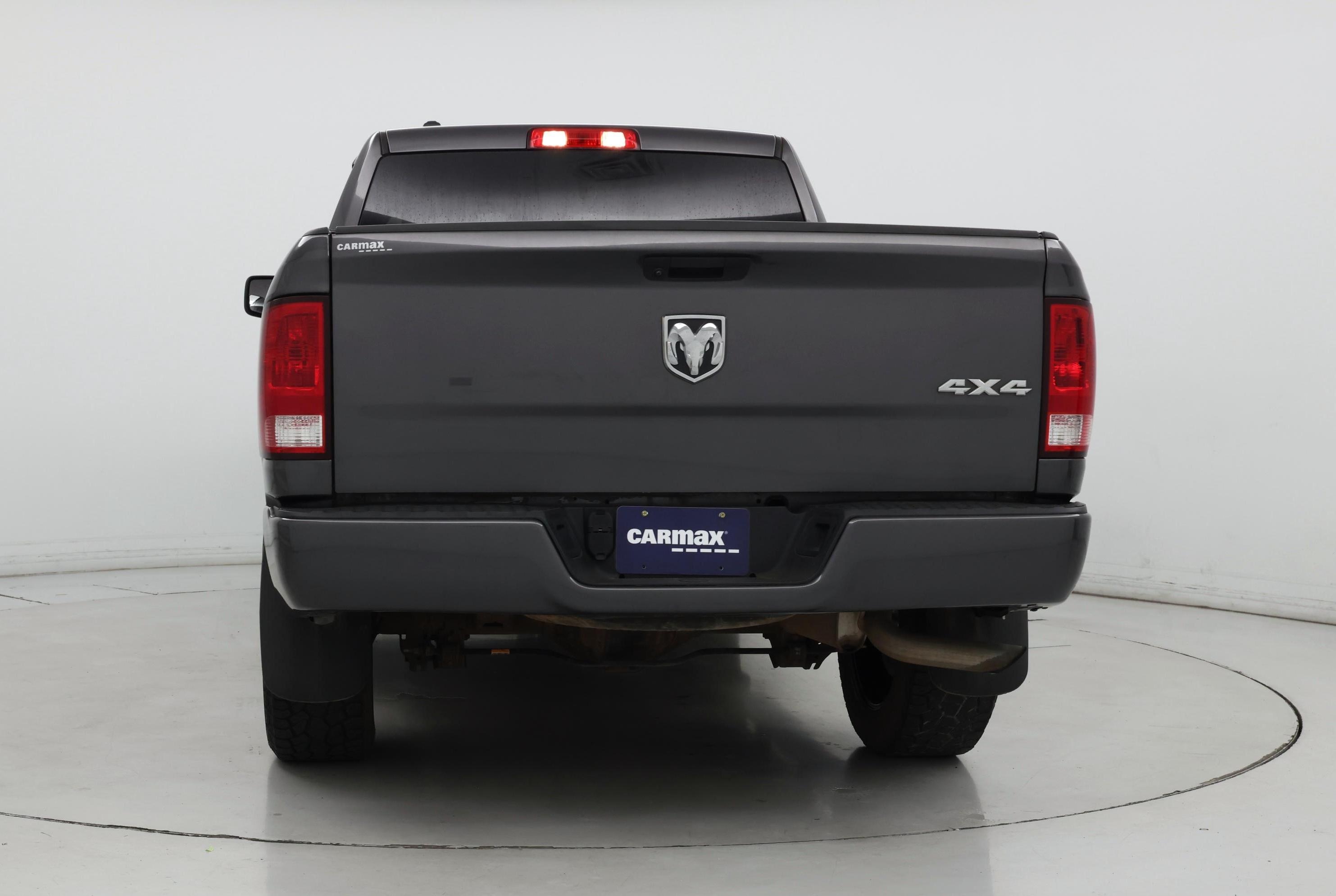 Thumbnail: 2019 RAM 1500 Classic - 6