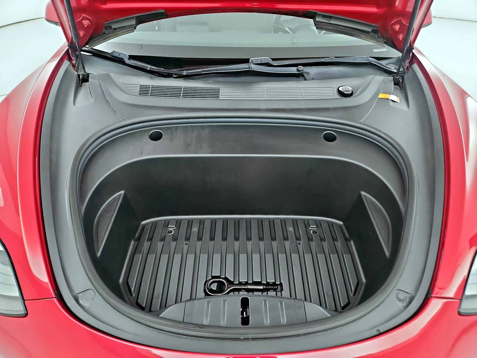 Thumbnail: 2021 Tesla Model 3 - 19