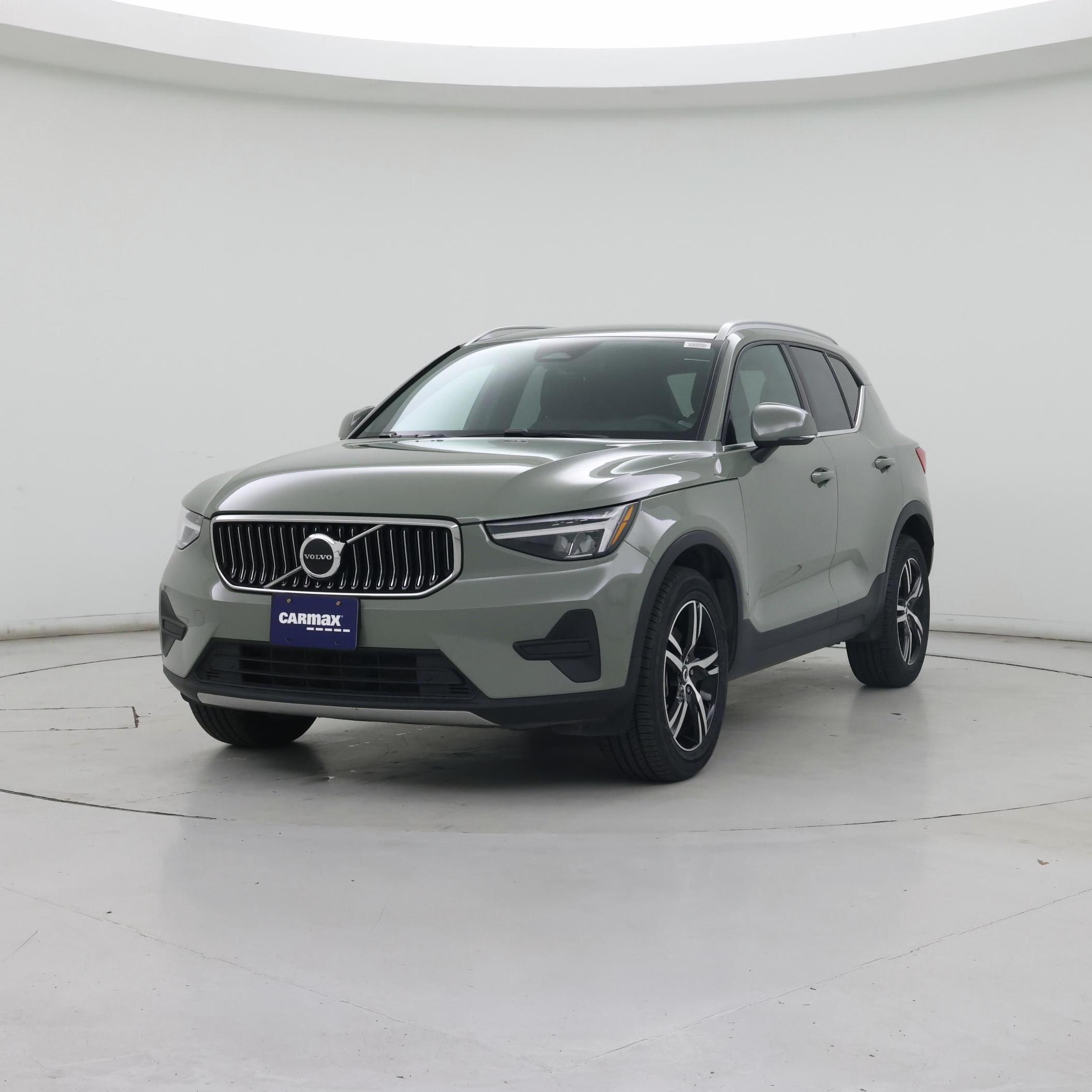 Thumbnail: 2024 Volvo XC40 - 4