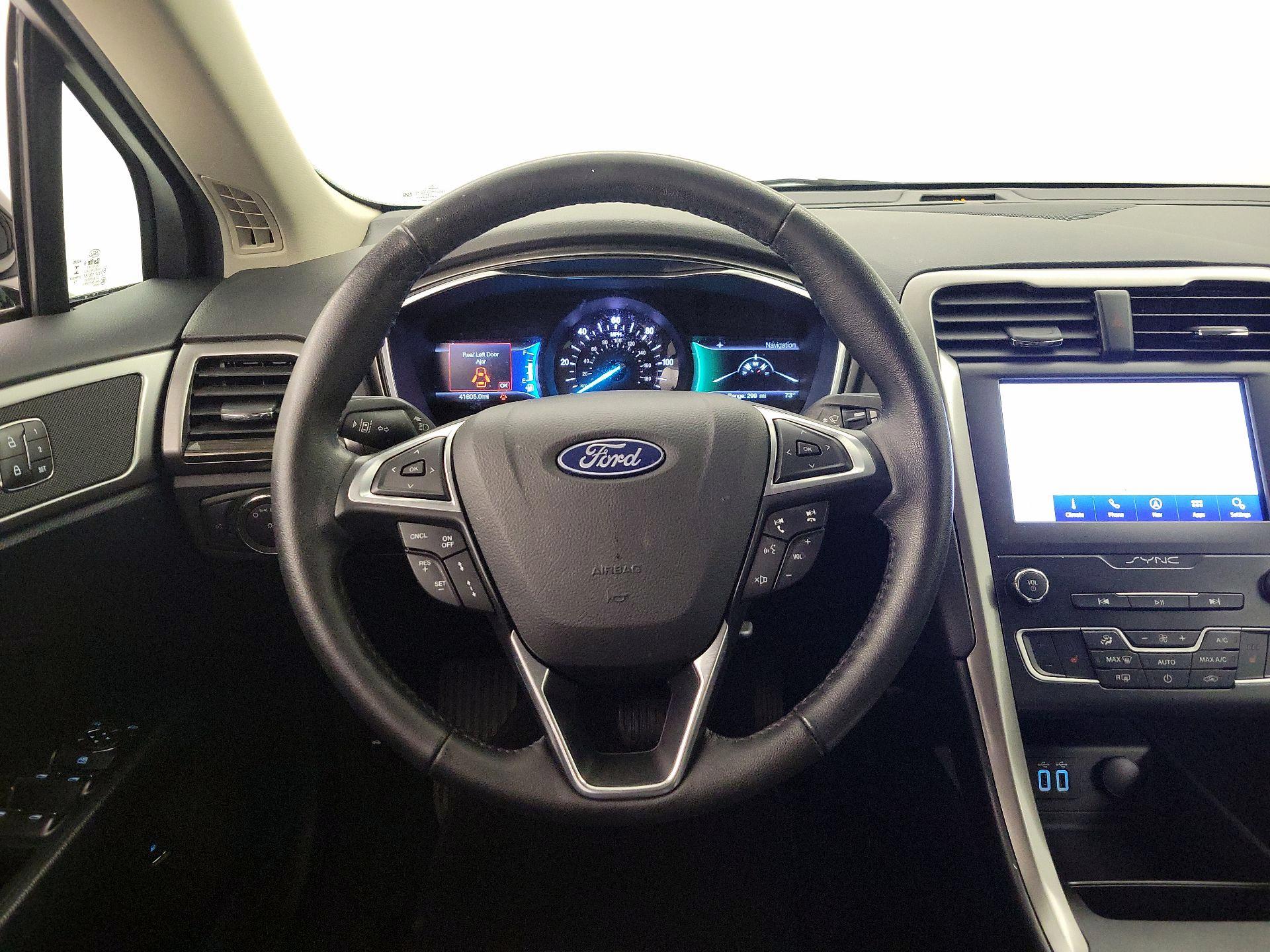 Thumbnail: 2020 Ford Fusion - 10