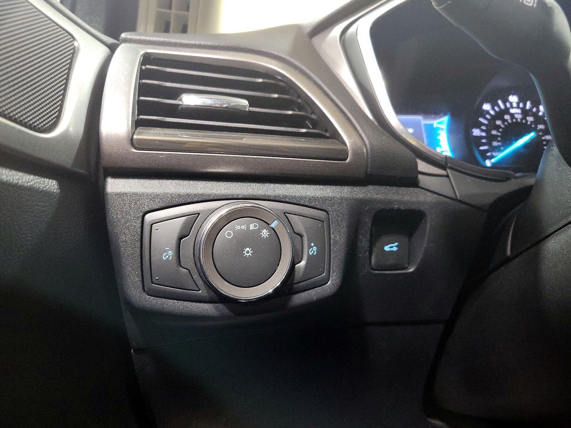 Thumbnail: 2020 Ford Fusion - 13