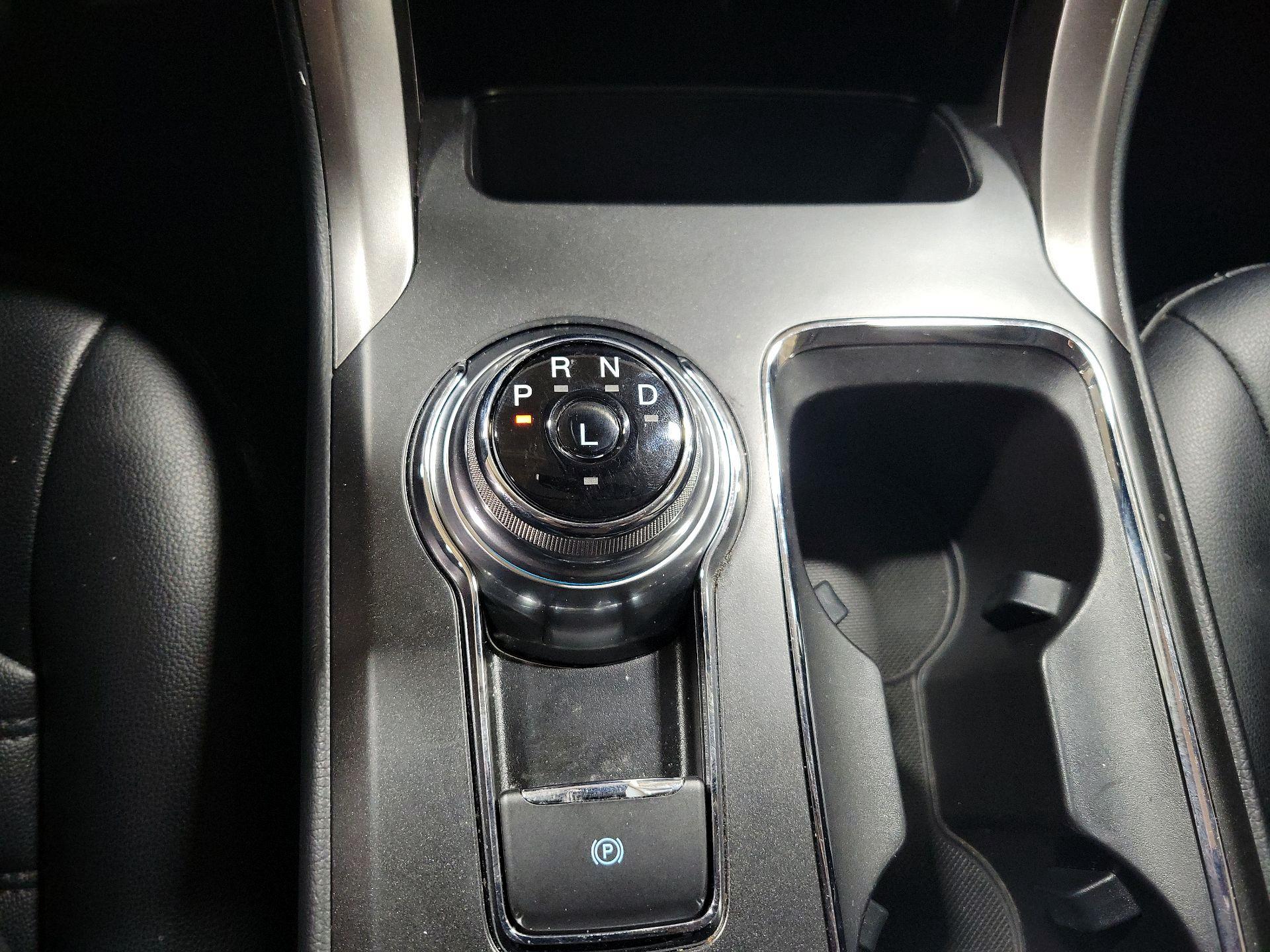 Thumbnail: 2020 Ford Fusion - 17