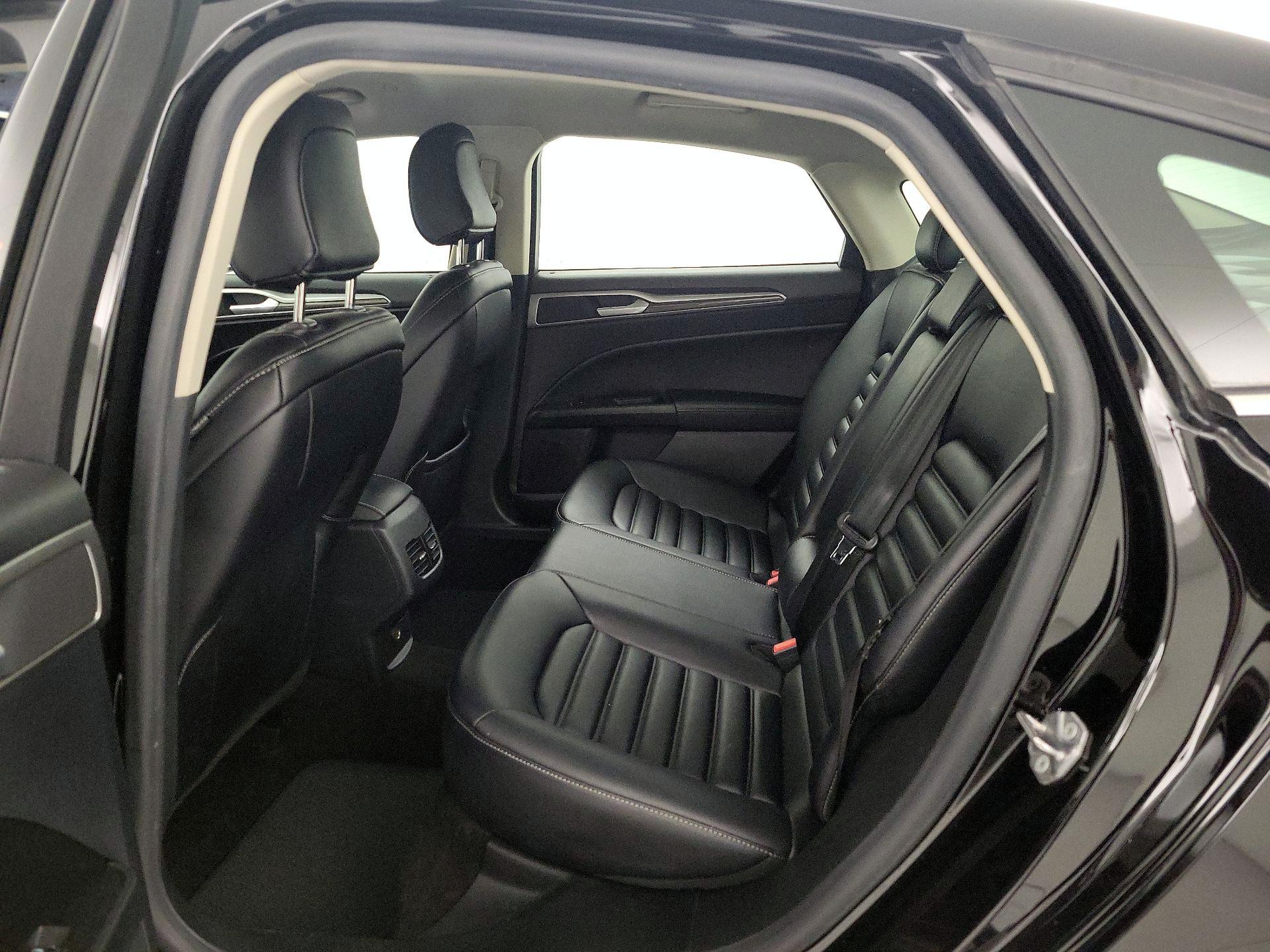 Thumbnail: 2020 Ford Fusion - 18