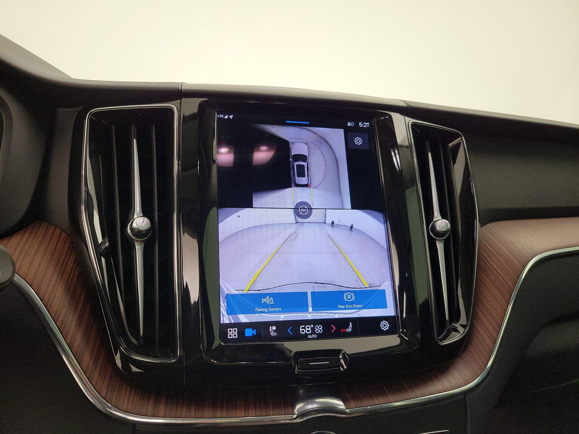 Thumbnail: 2024 Volvo XC60 - 15