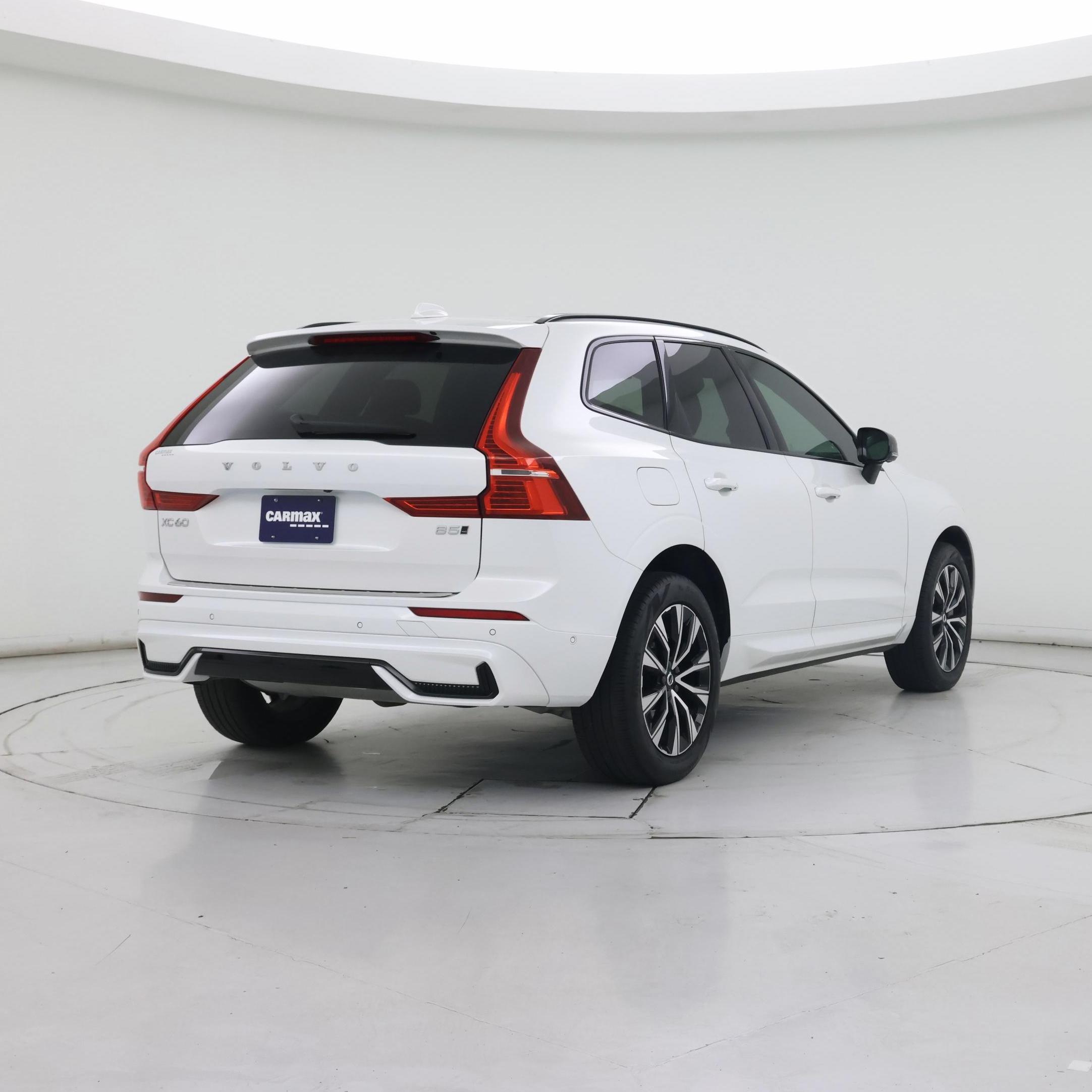 Thumbnail: 2024 Volvo XC60 - 8