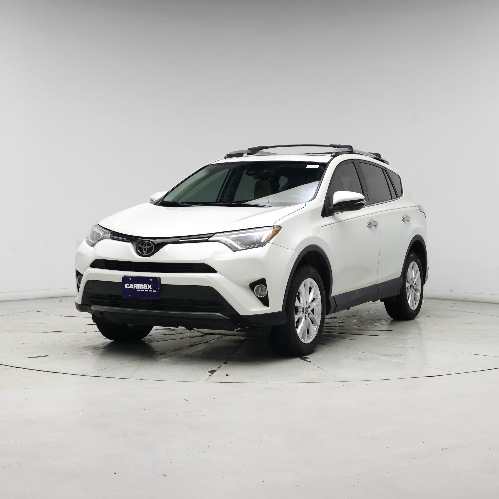 Thumbnail: 2018 Toyota RAV4 - 4