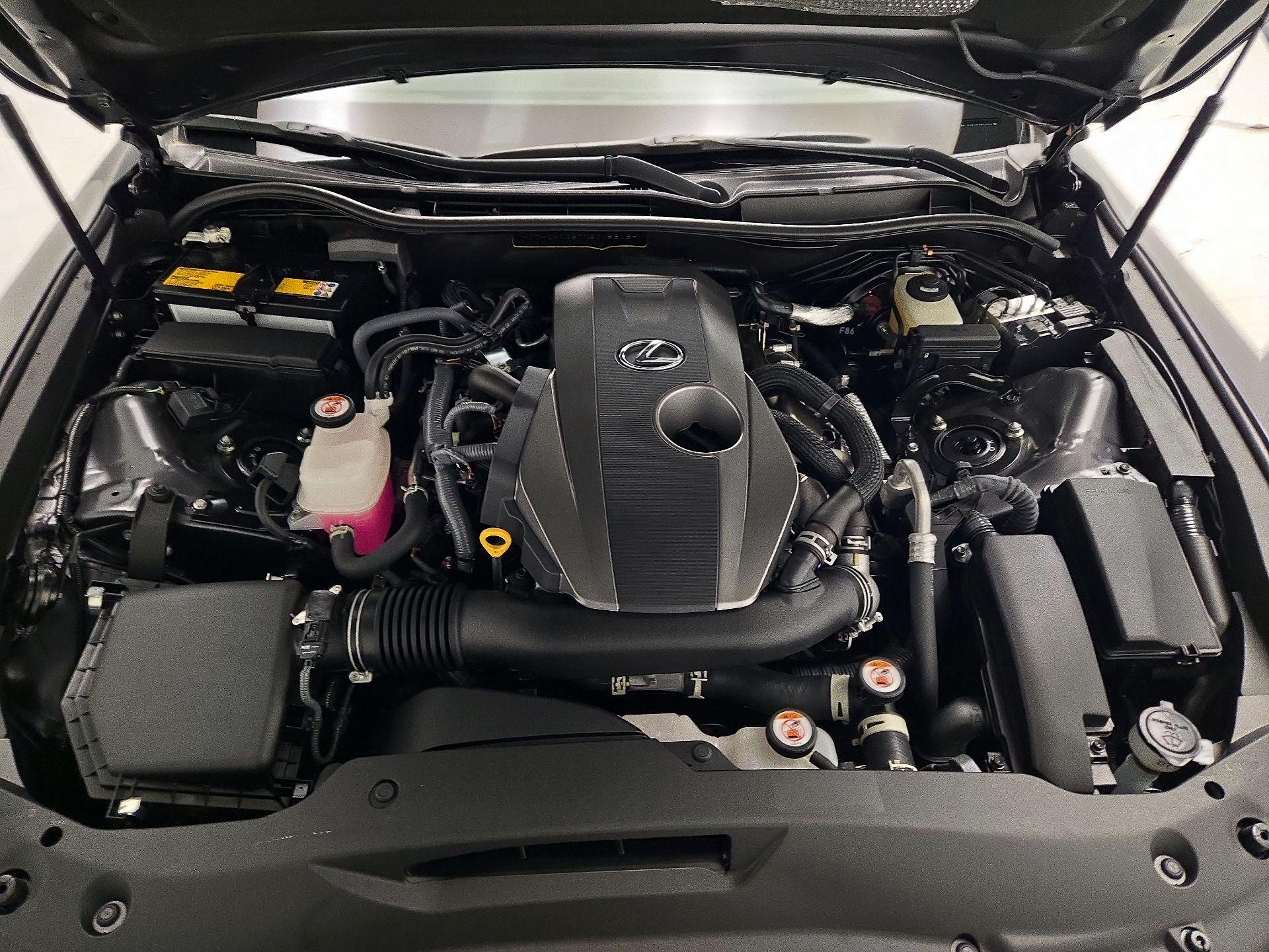 Thumbnail: 2022 Lexus IS - 19