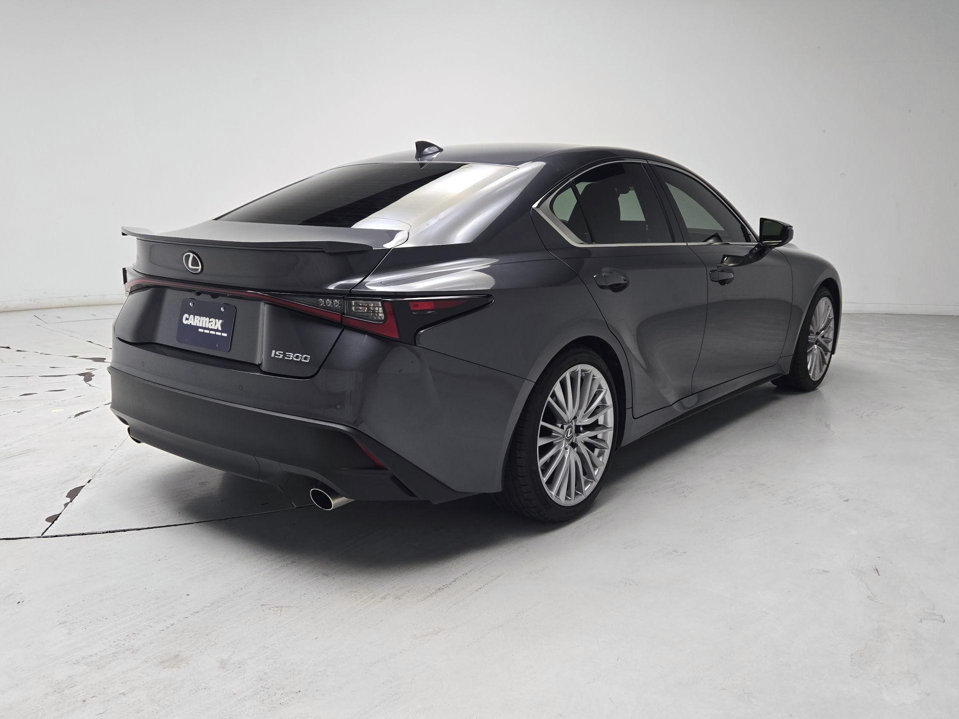 Thumbnail: 2022 Lexus IS - 5