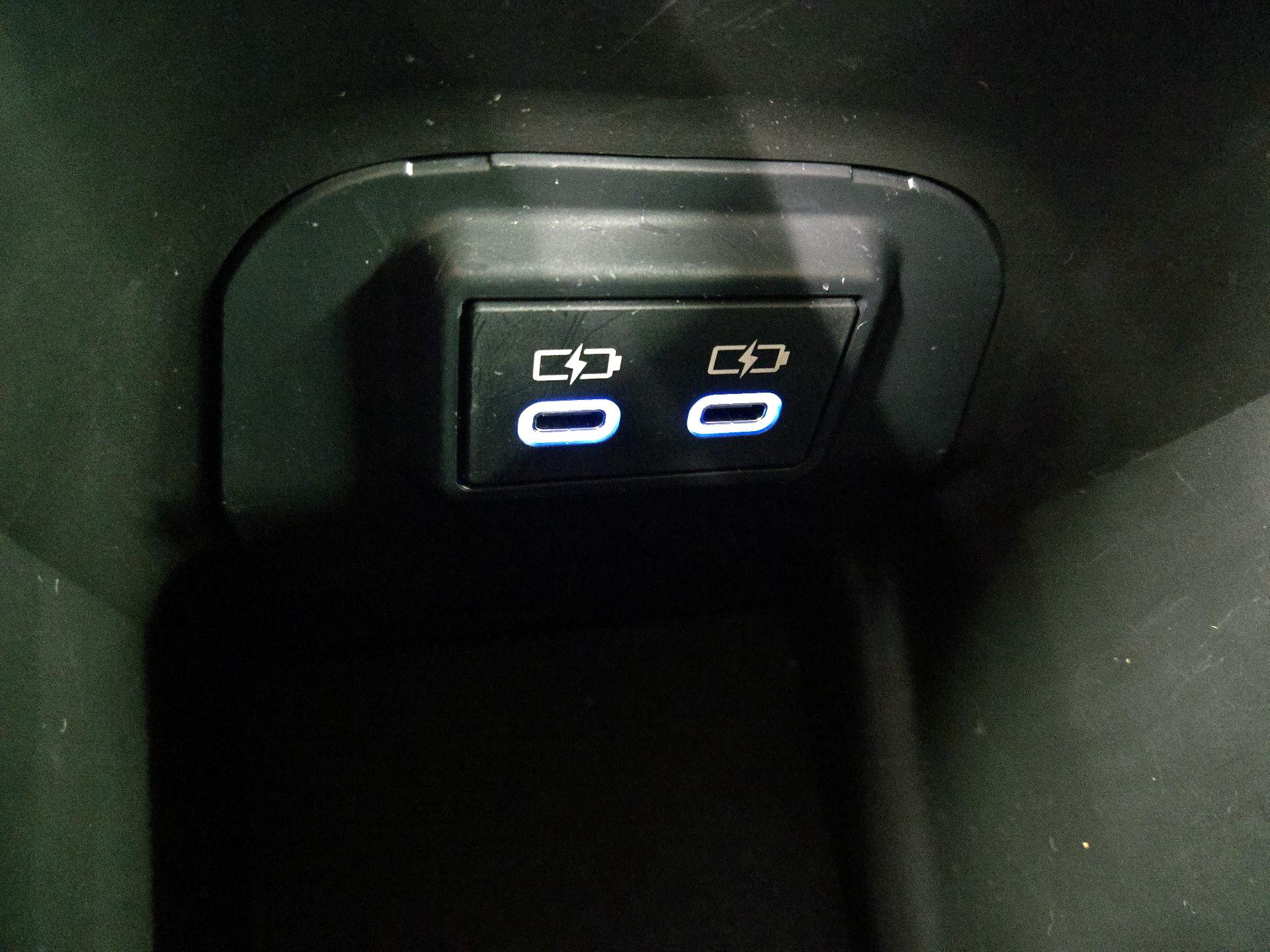 Thumbnail: 2022 Toyota RAV4 - 17