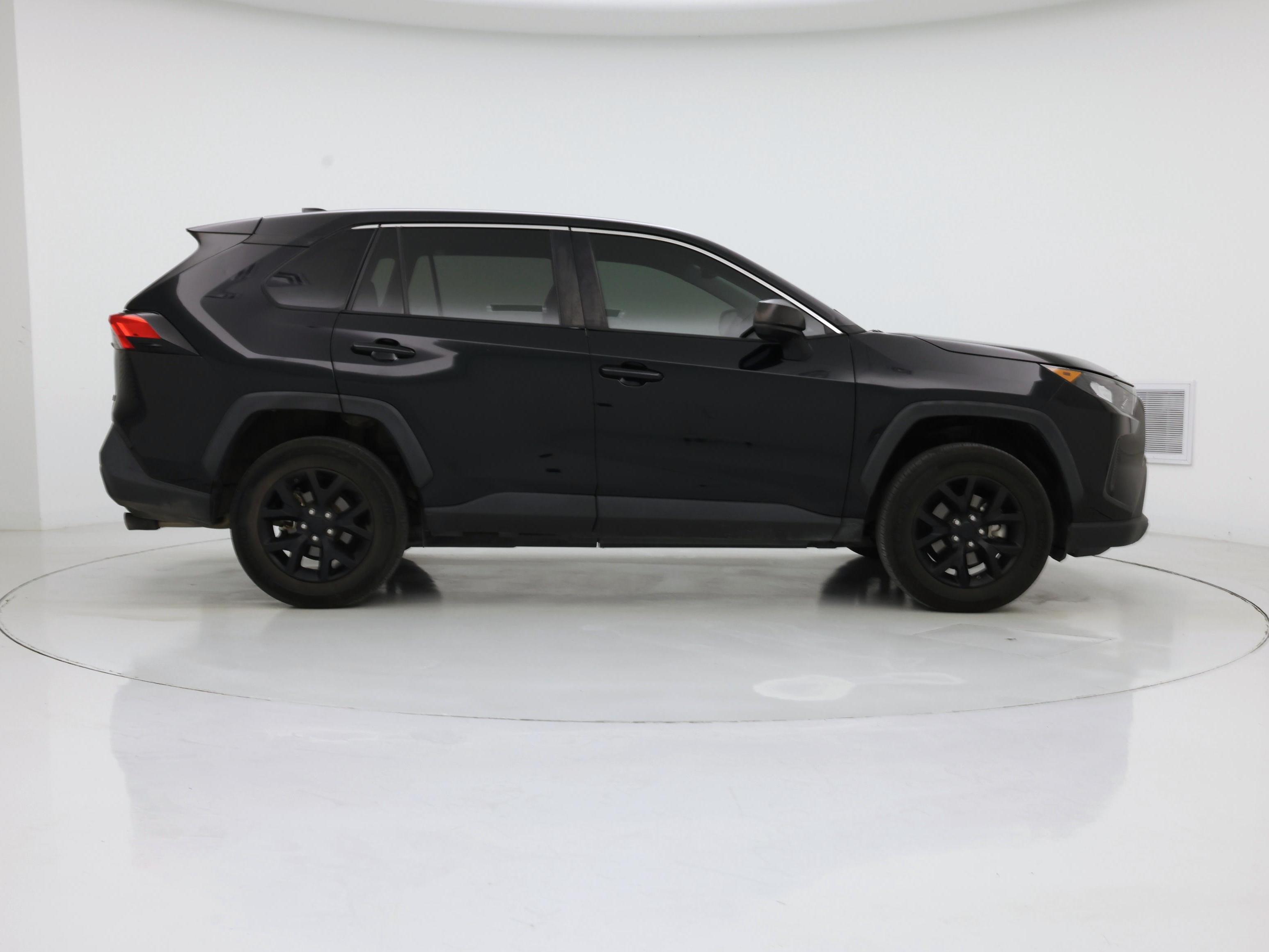 Thumbnail: 2022 Toyota RAV4 - 7