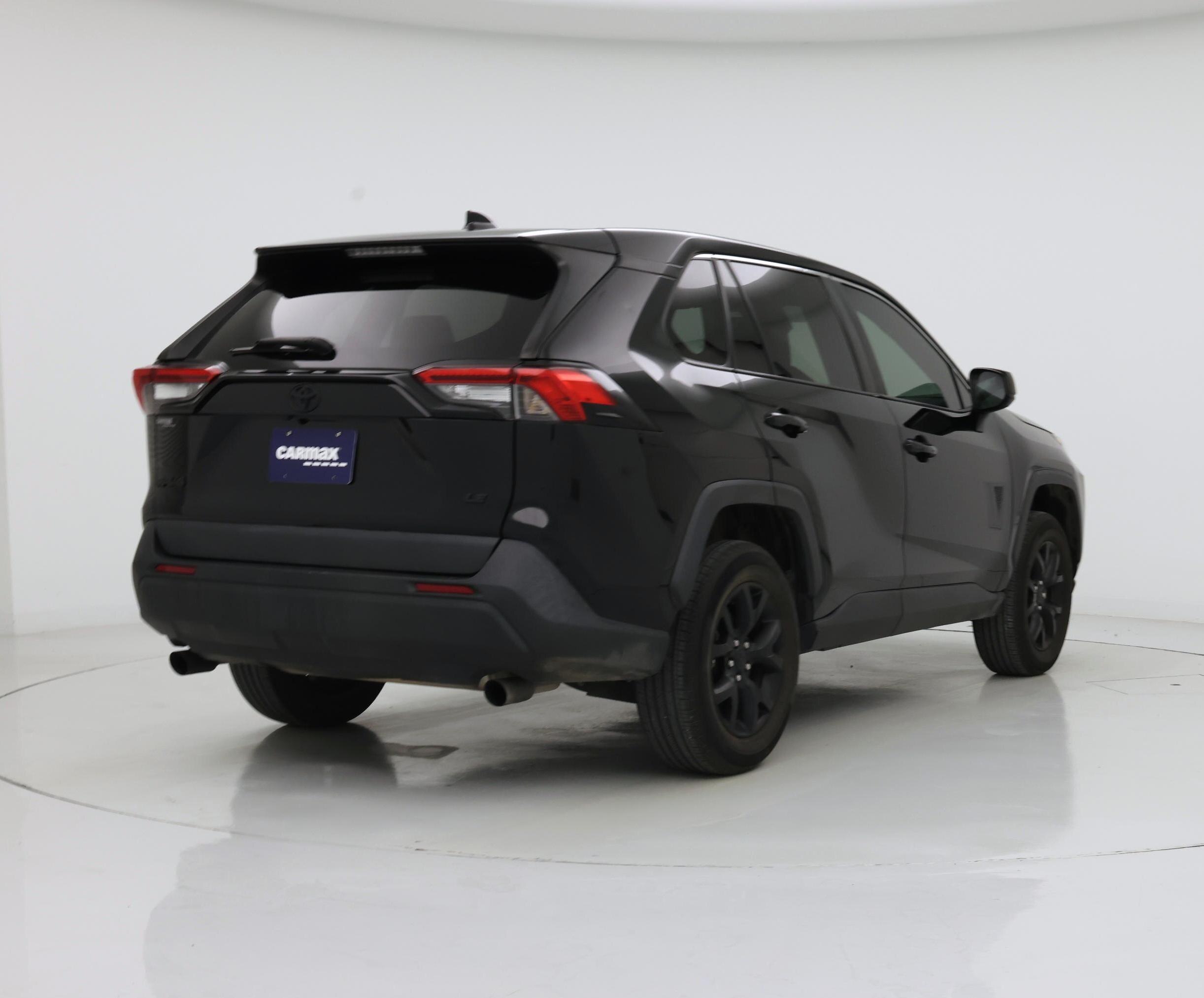 Thumbnail: 2022 Toyota RAV4 - 8