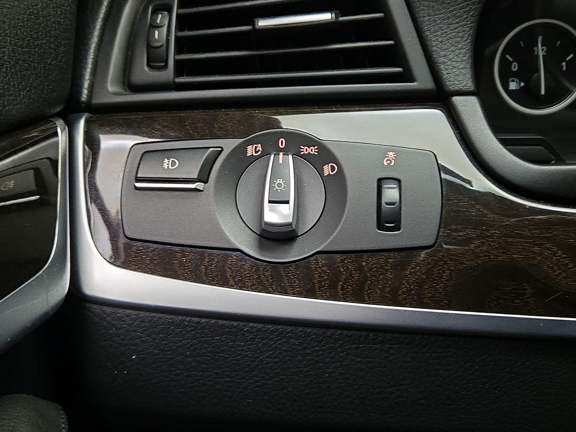 Thumbnail: 2015 BMW 5 Series - 13